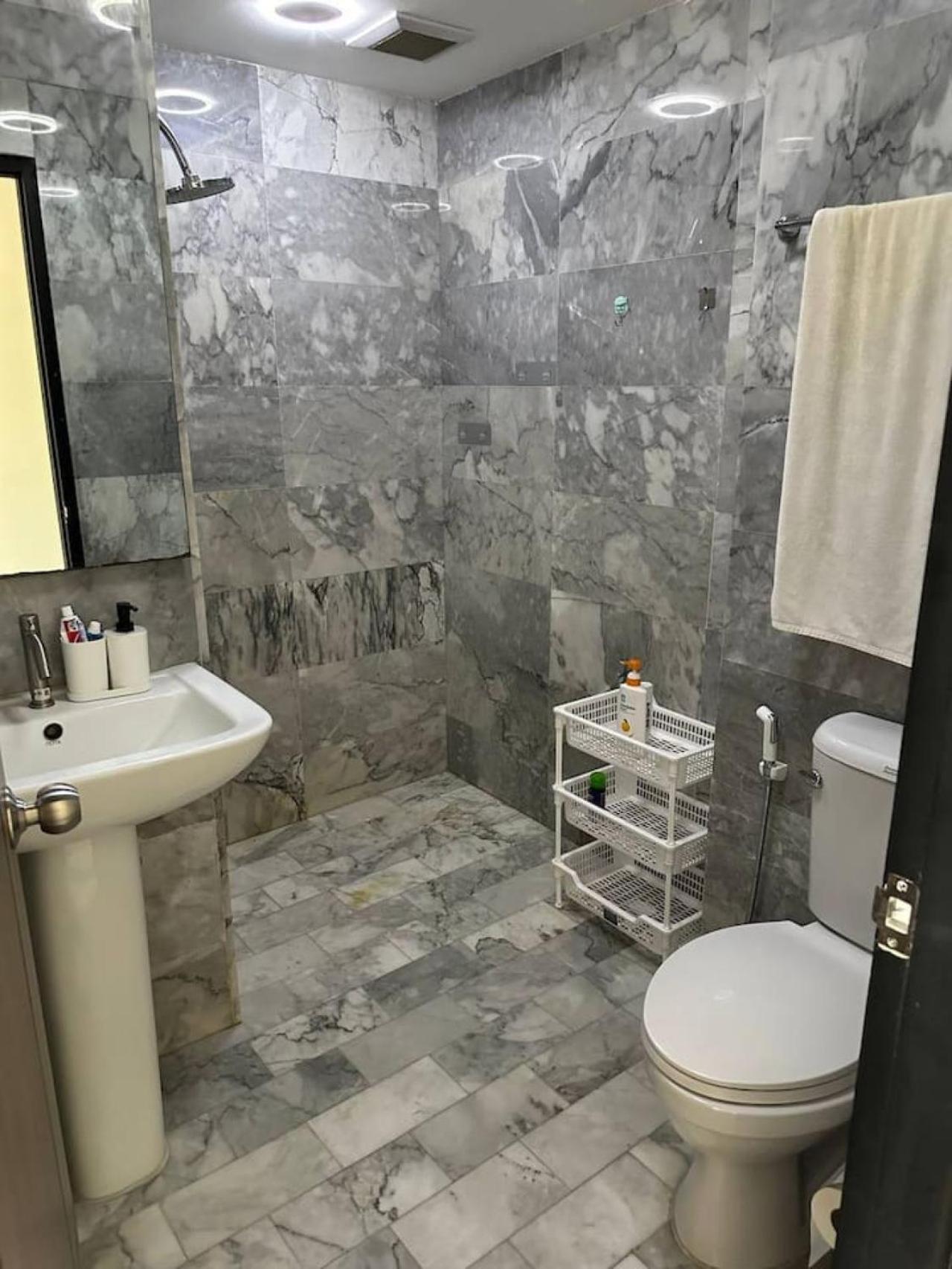 Nai Harn Apartment