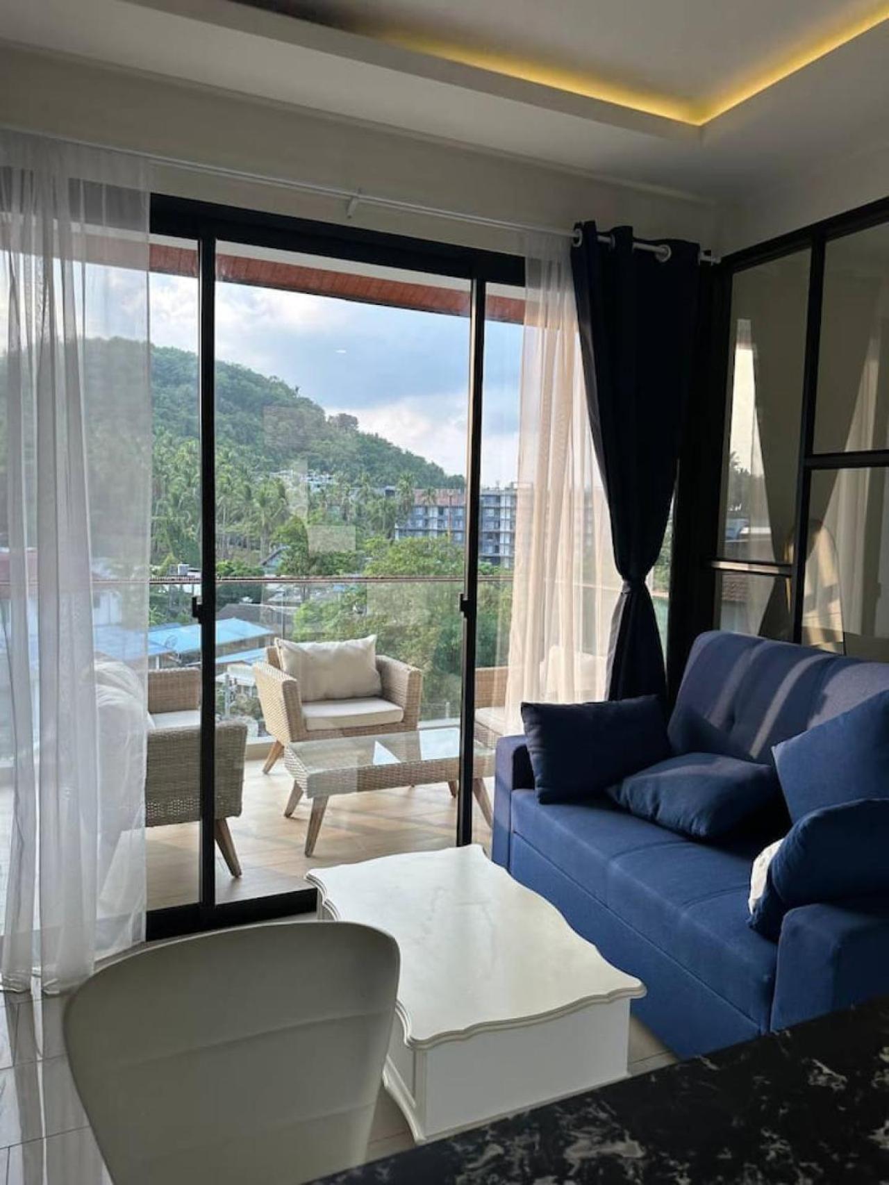 Palmyrah Surin Sea View *