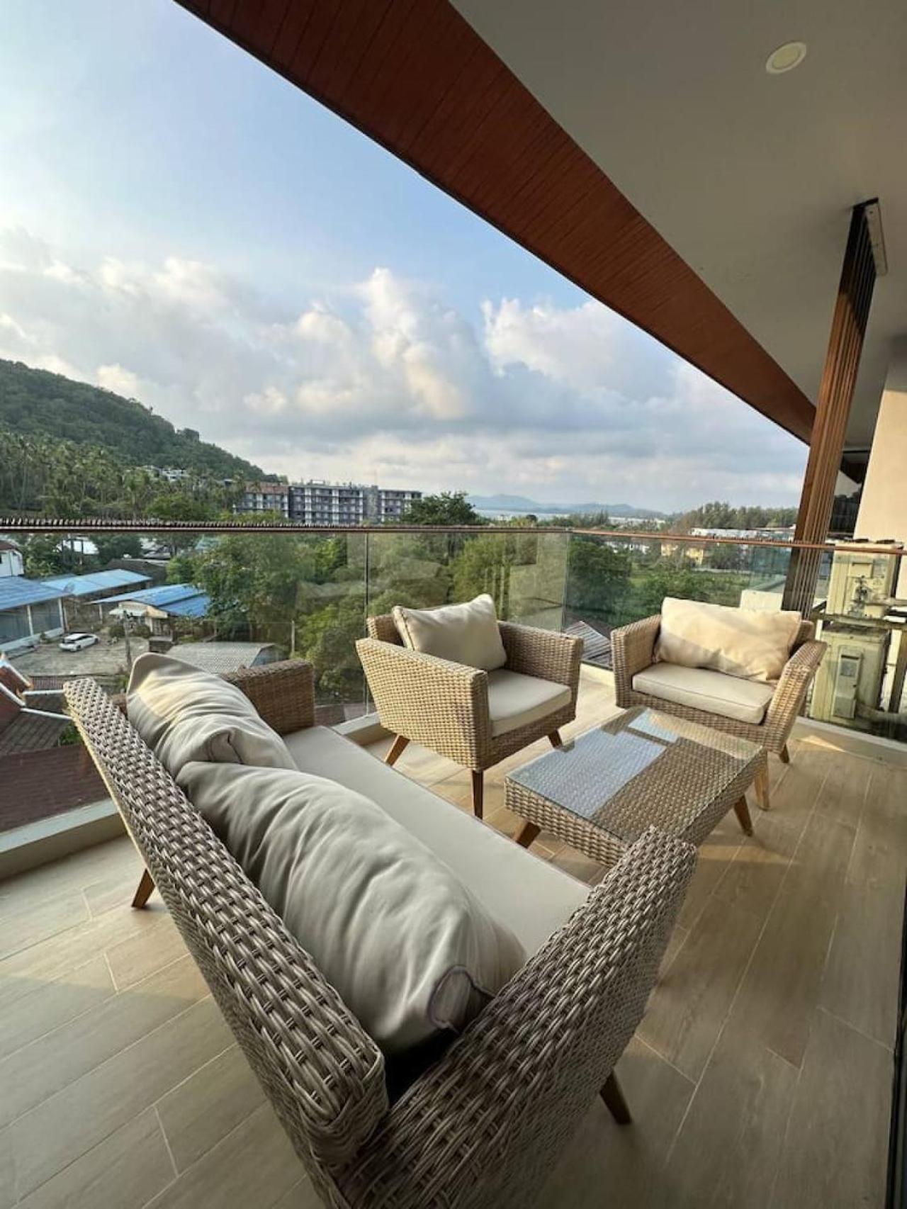 Palmyrah Surin Sea View