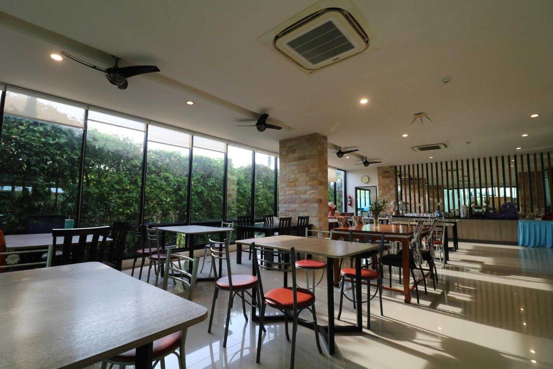 Hotel S4 - Near Phuket Airport Nai Yang