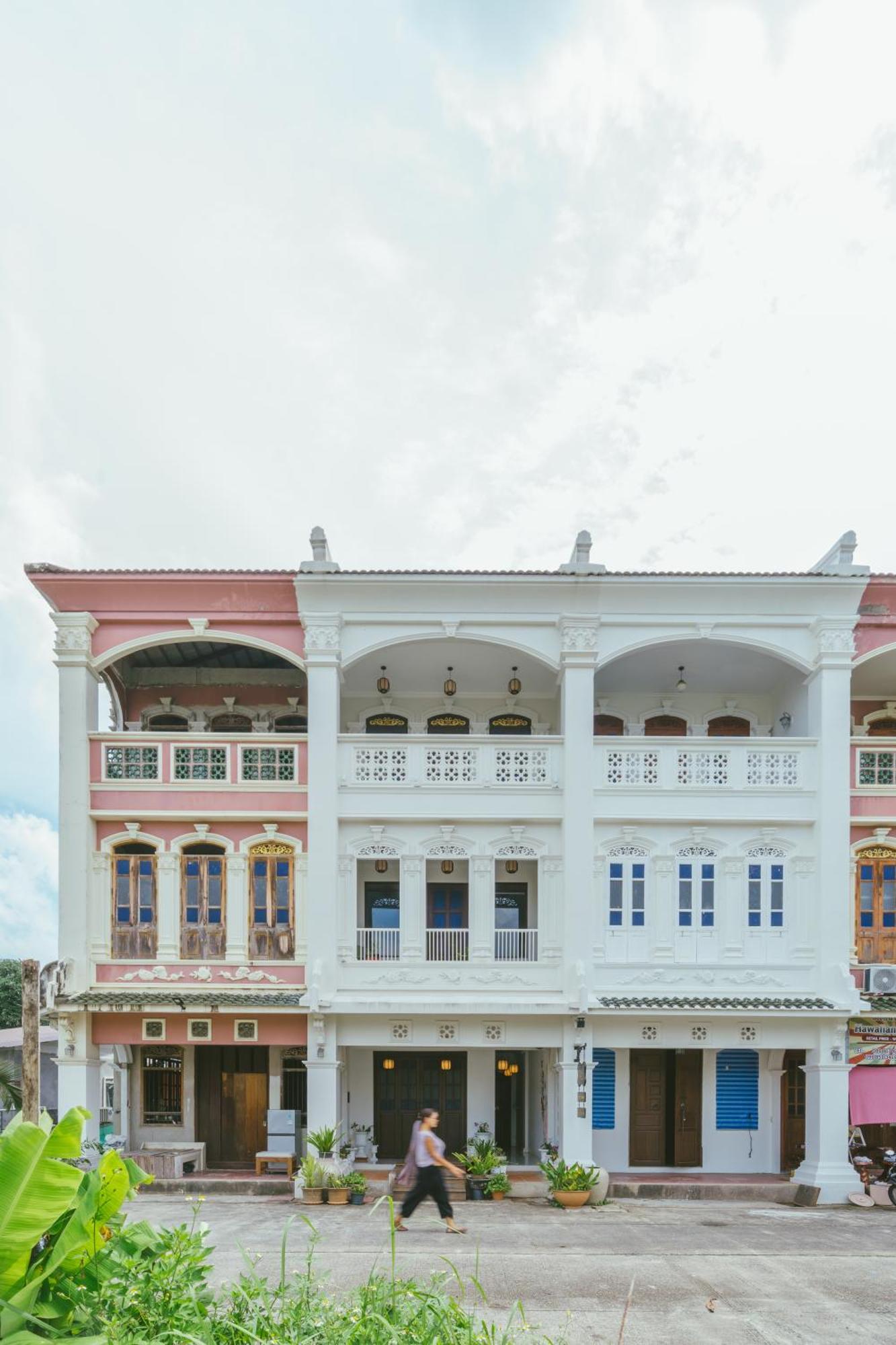 Botan Boutique Hostel