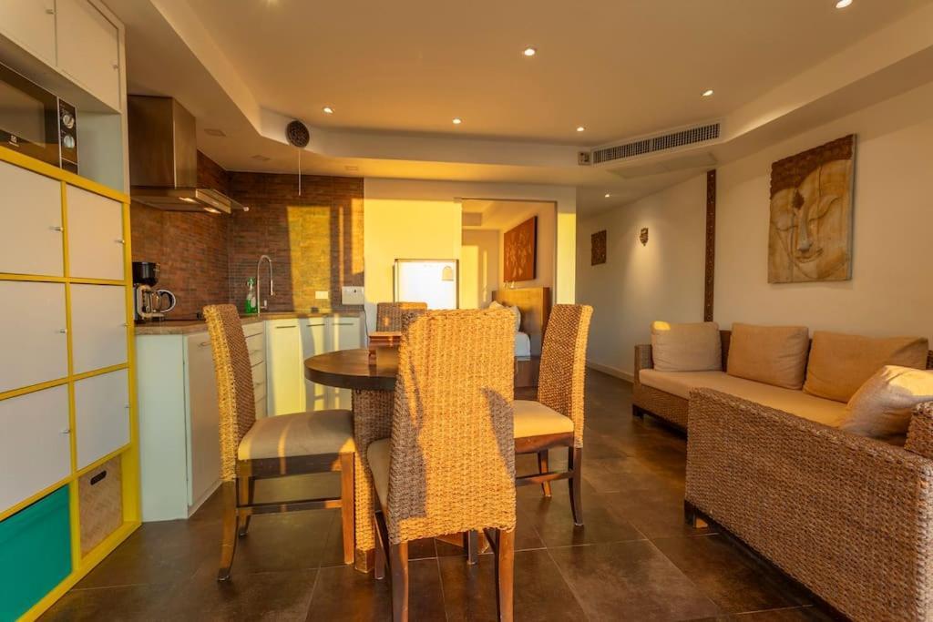 2br Ocean View 1km To 10 Mins Patong C129 Apartment