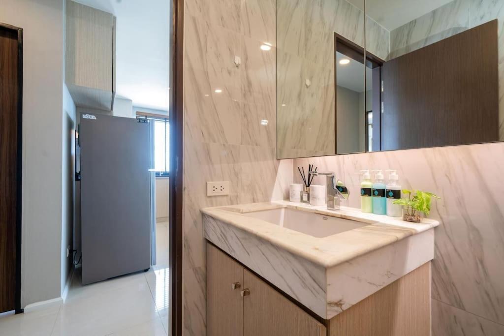 Apartment Surin With Sea View & Jacuzzi