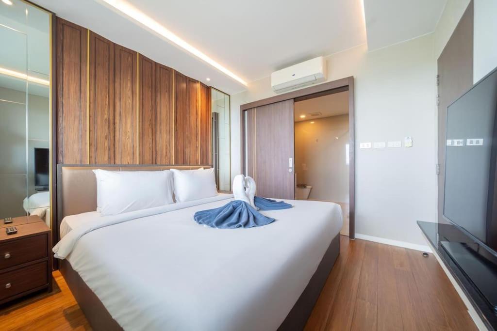 Surin With Sea View & Jacuzzi *