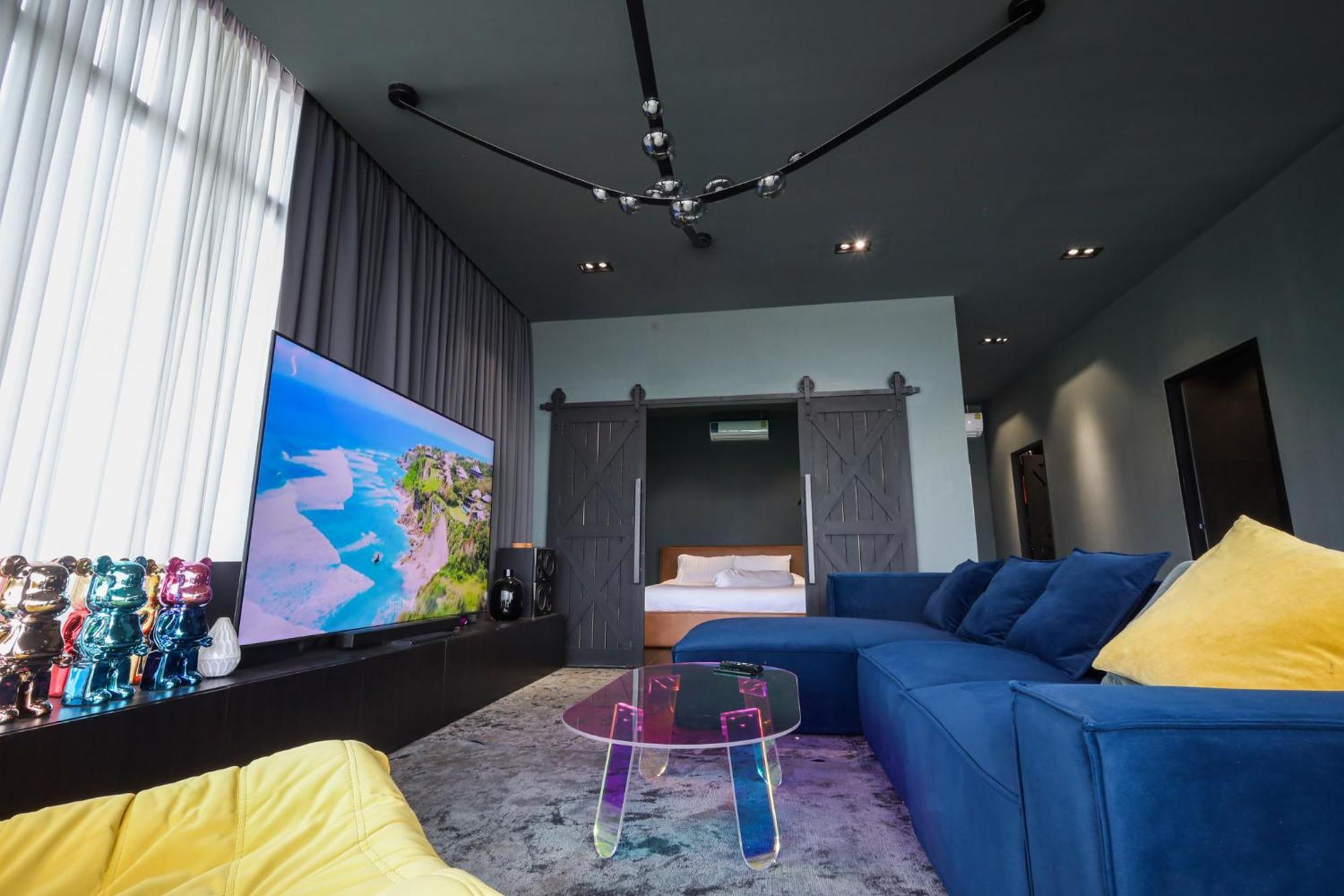 Tri Trang Beachfront With Stunning Views Patong