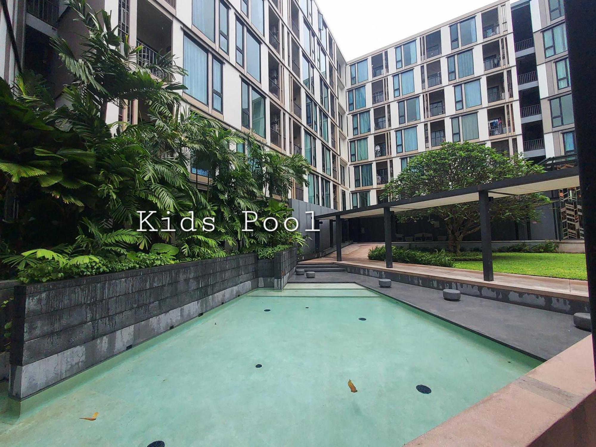 In The Center Of Phuket Apartment *