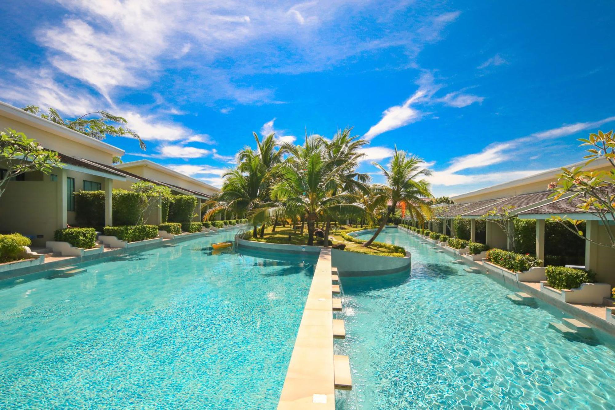 Craft & Villas, Town Hotel