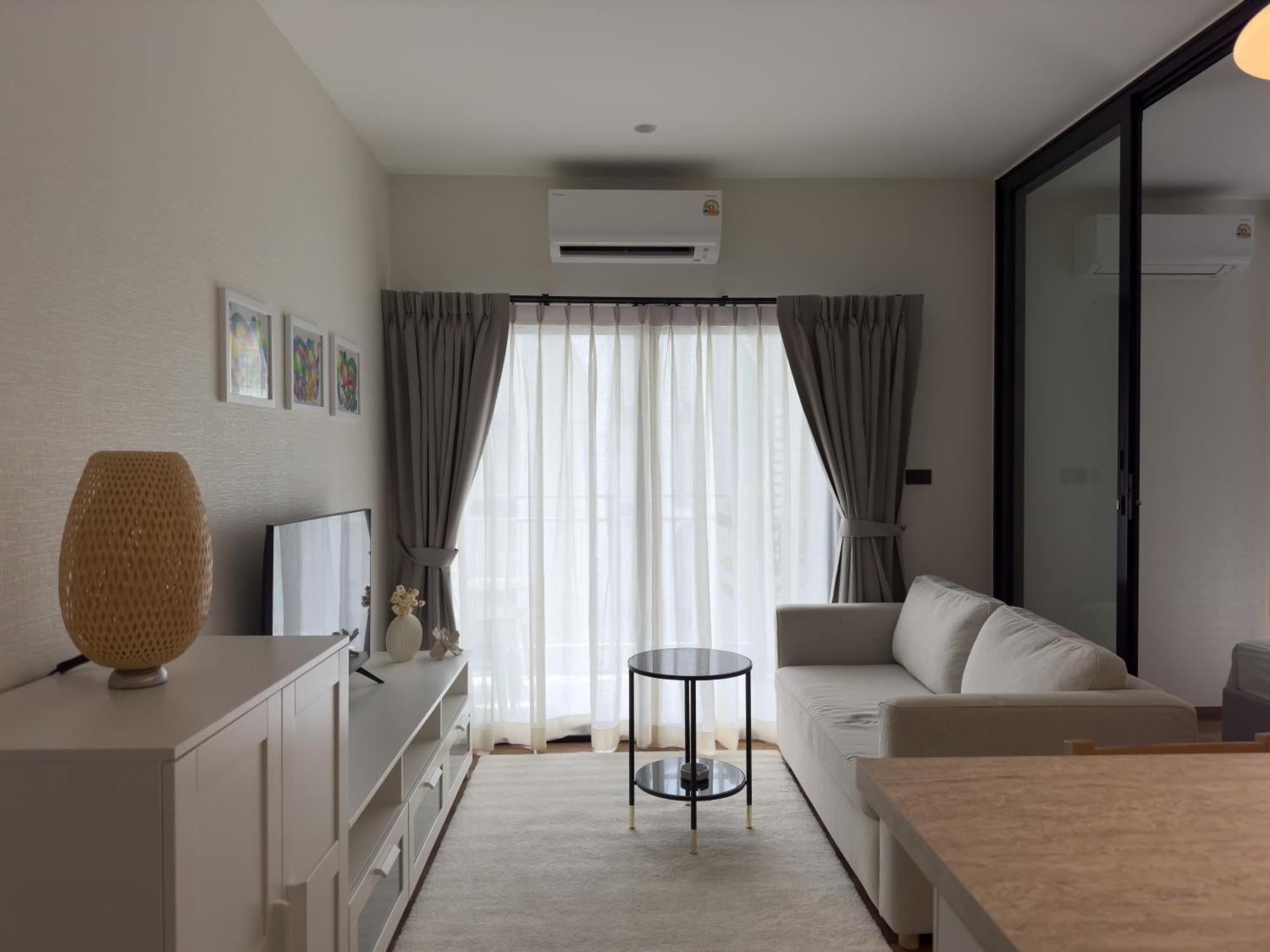 Title Halo By Eie Assia Apartment