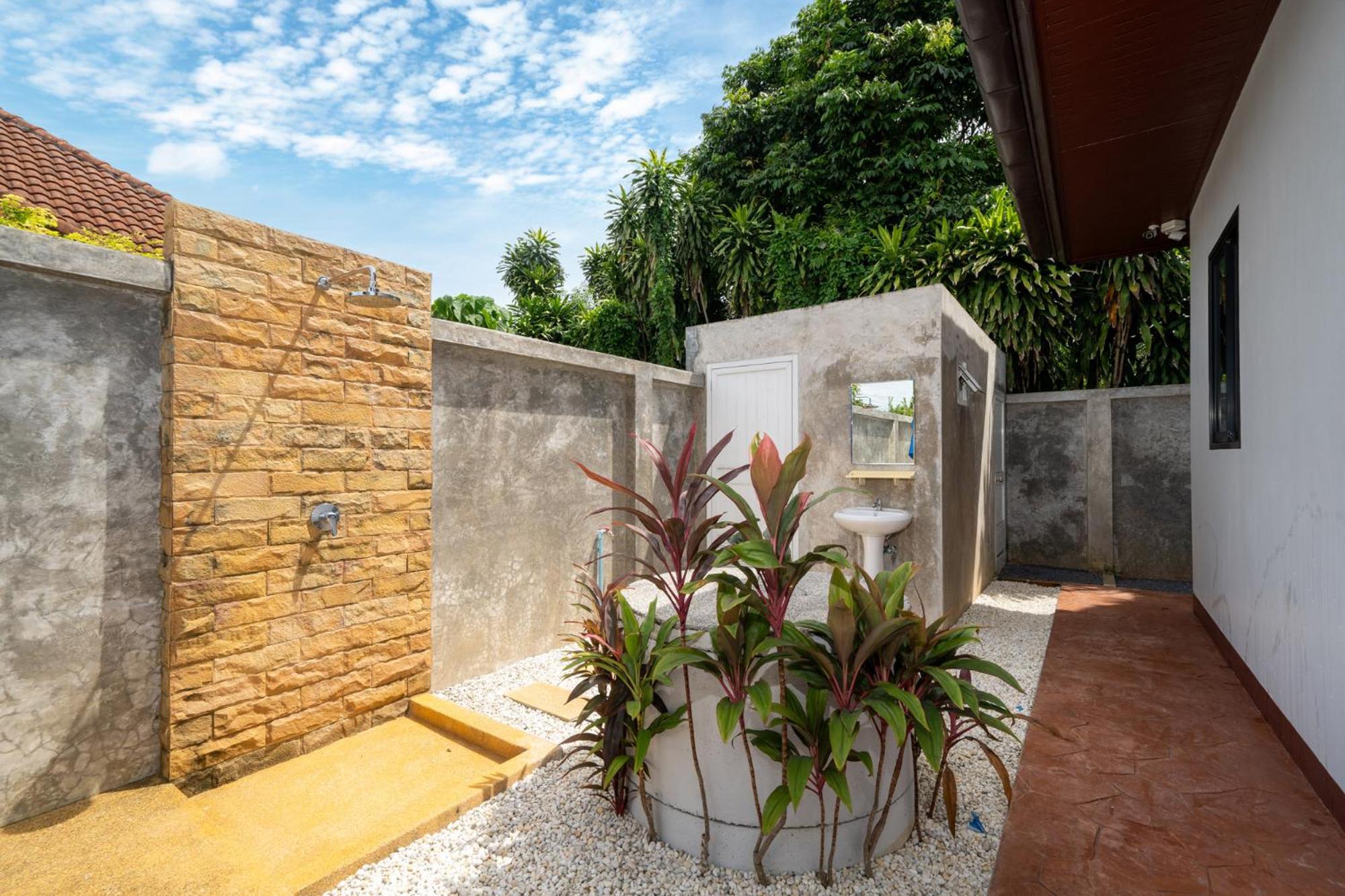 Elm Pool Vila Thalang