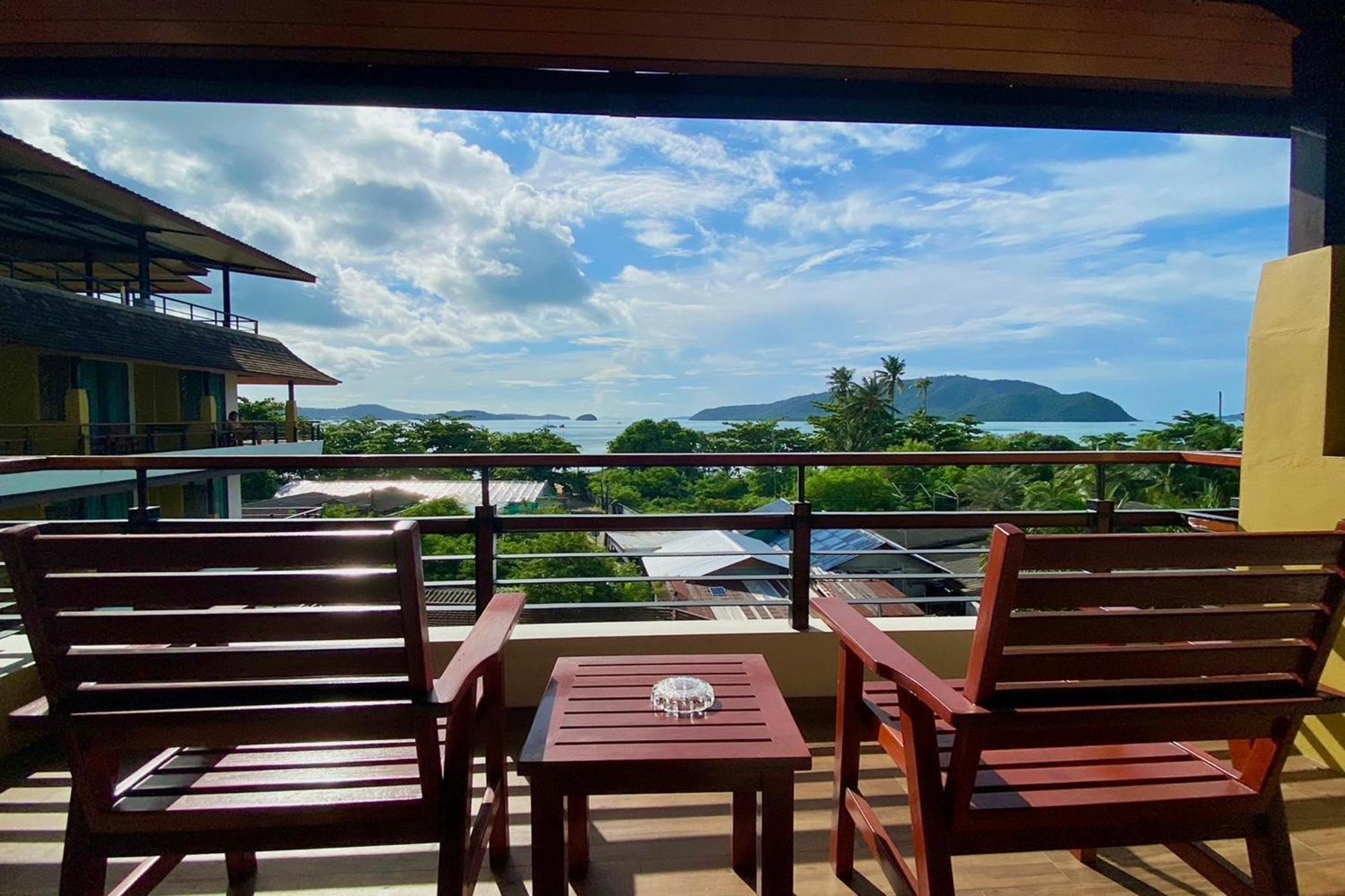 Aqua Sha Hotel 4*