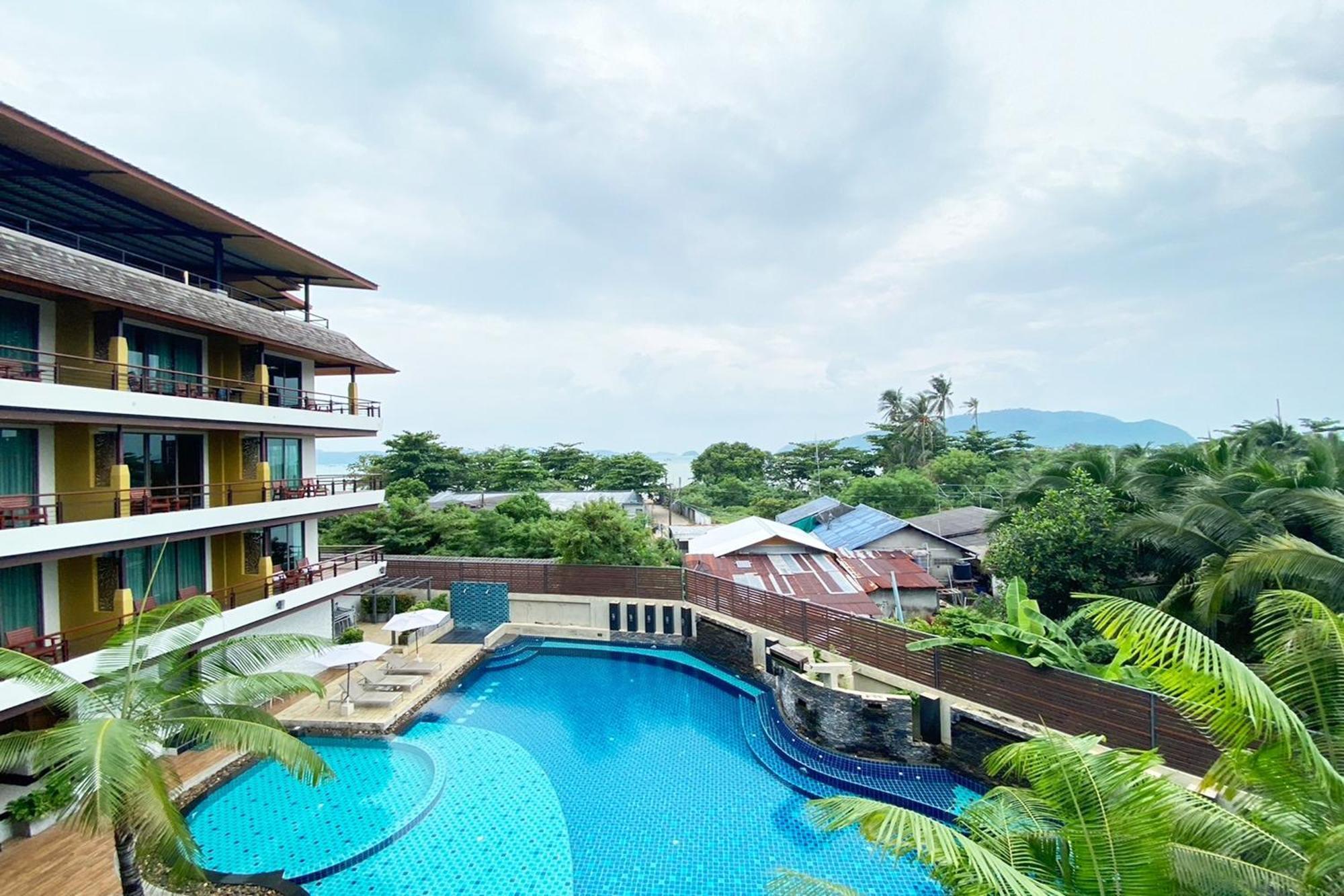 Aqua Sha Hotel 4*