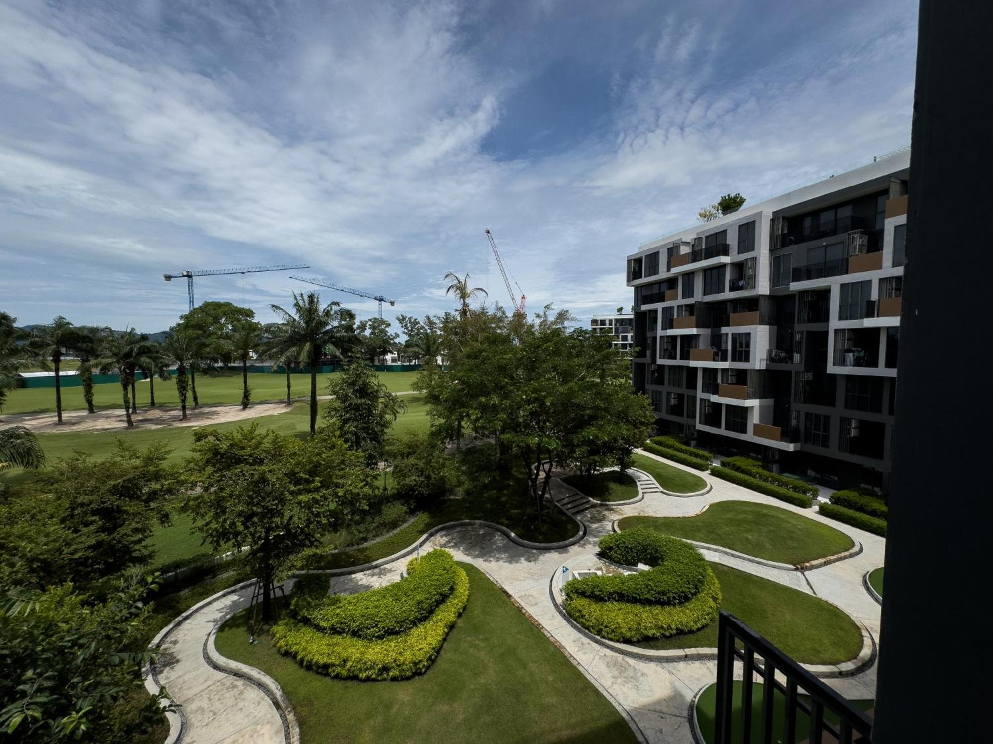 Skypark Laguna Bangtao Pangsapuri
