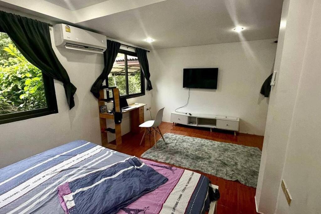 White House In Chalong Hills Apartment Ban Na Kok