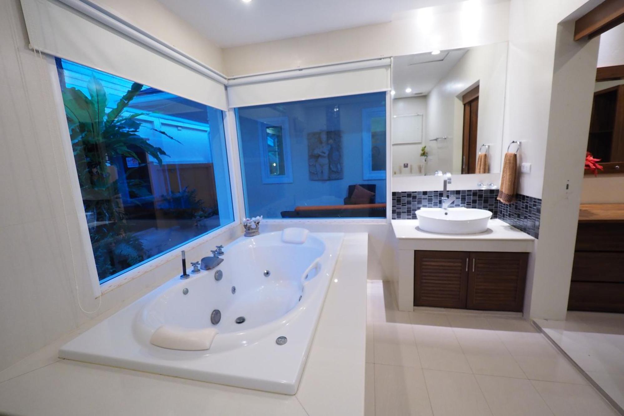 Villa Baan Bali Phuket