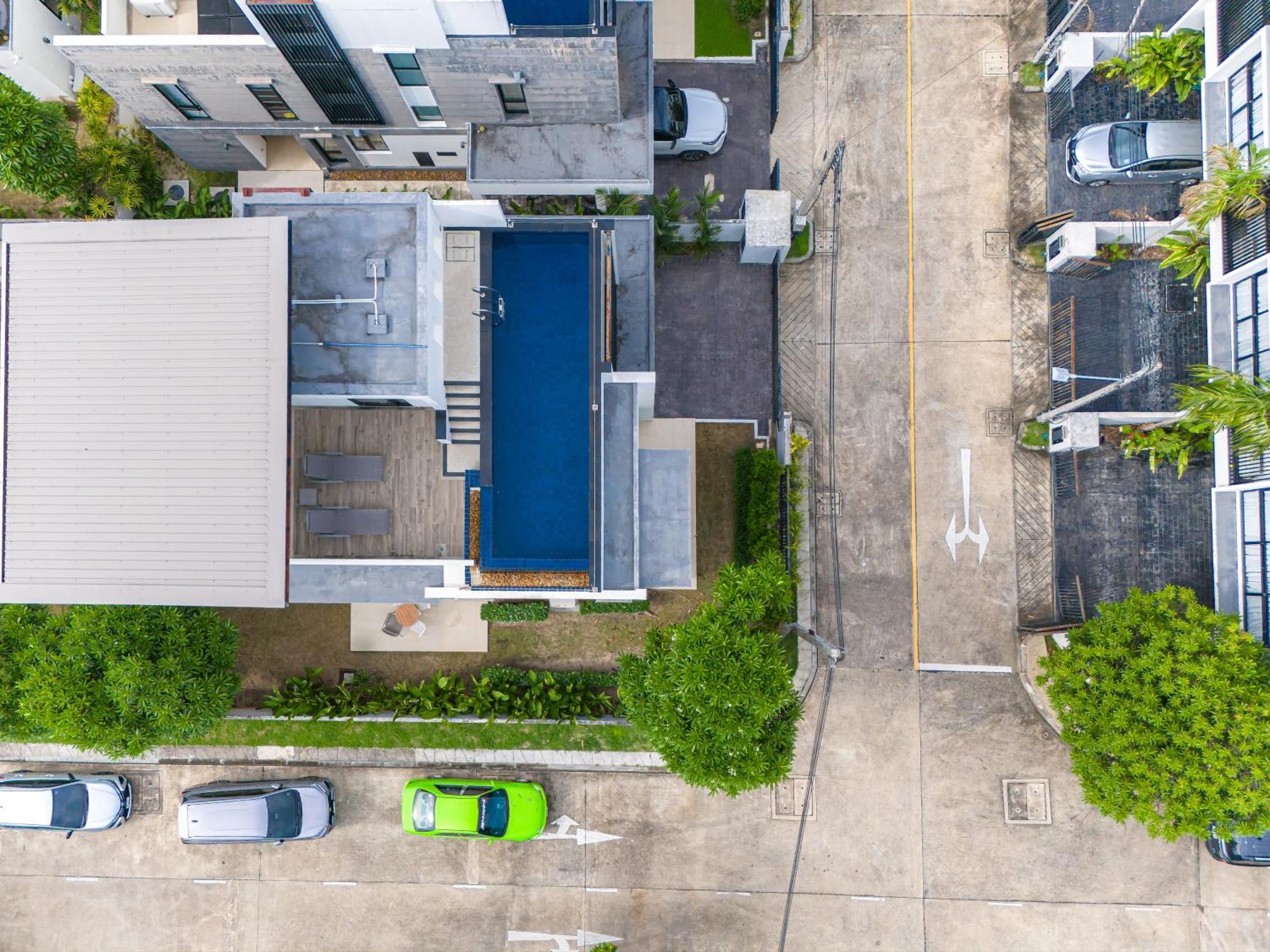 Pousada Laguna Park 的现代化5卧室泳池别墅