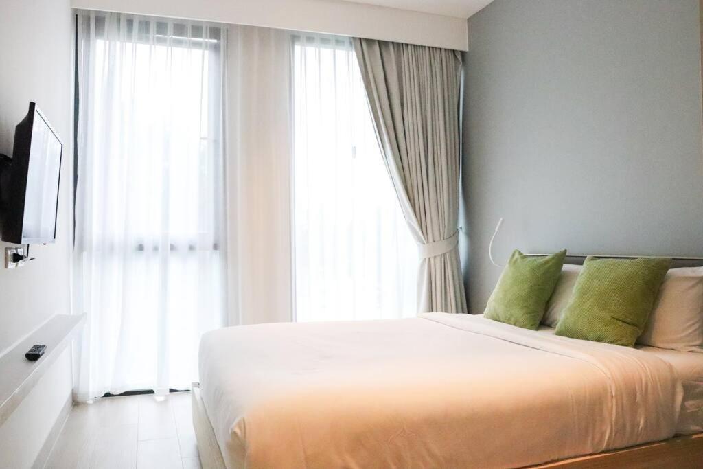 Apartment Cassia Residences Sea View