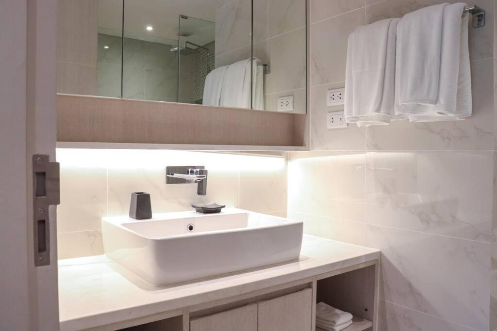 Cassia Residences Sea View Apartment *
