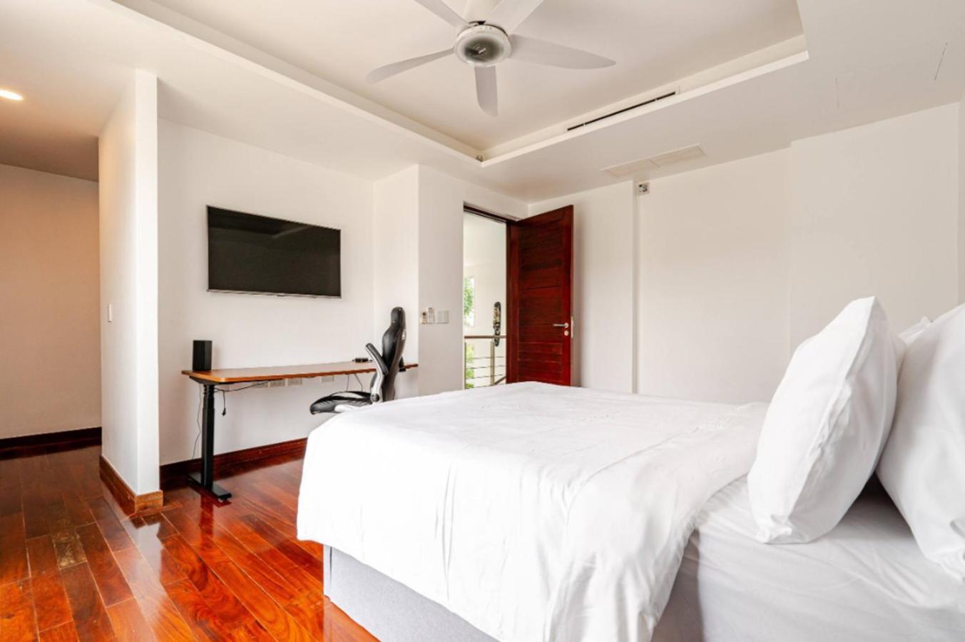 Kyerra 88-16 An Exquisite Mansion With Eclectic Interiors Villa Phuket