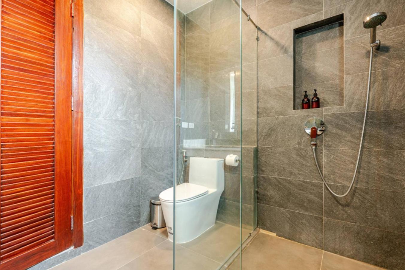 Kyerra 88-16 An Exquisite Mansion With Eclectic Interiors Villa Phuket