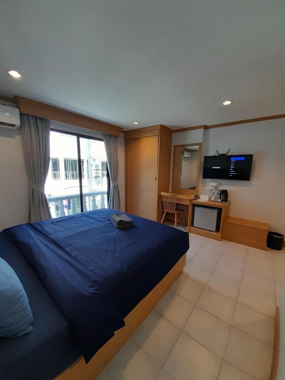 Jb House Hostel *