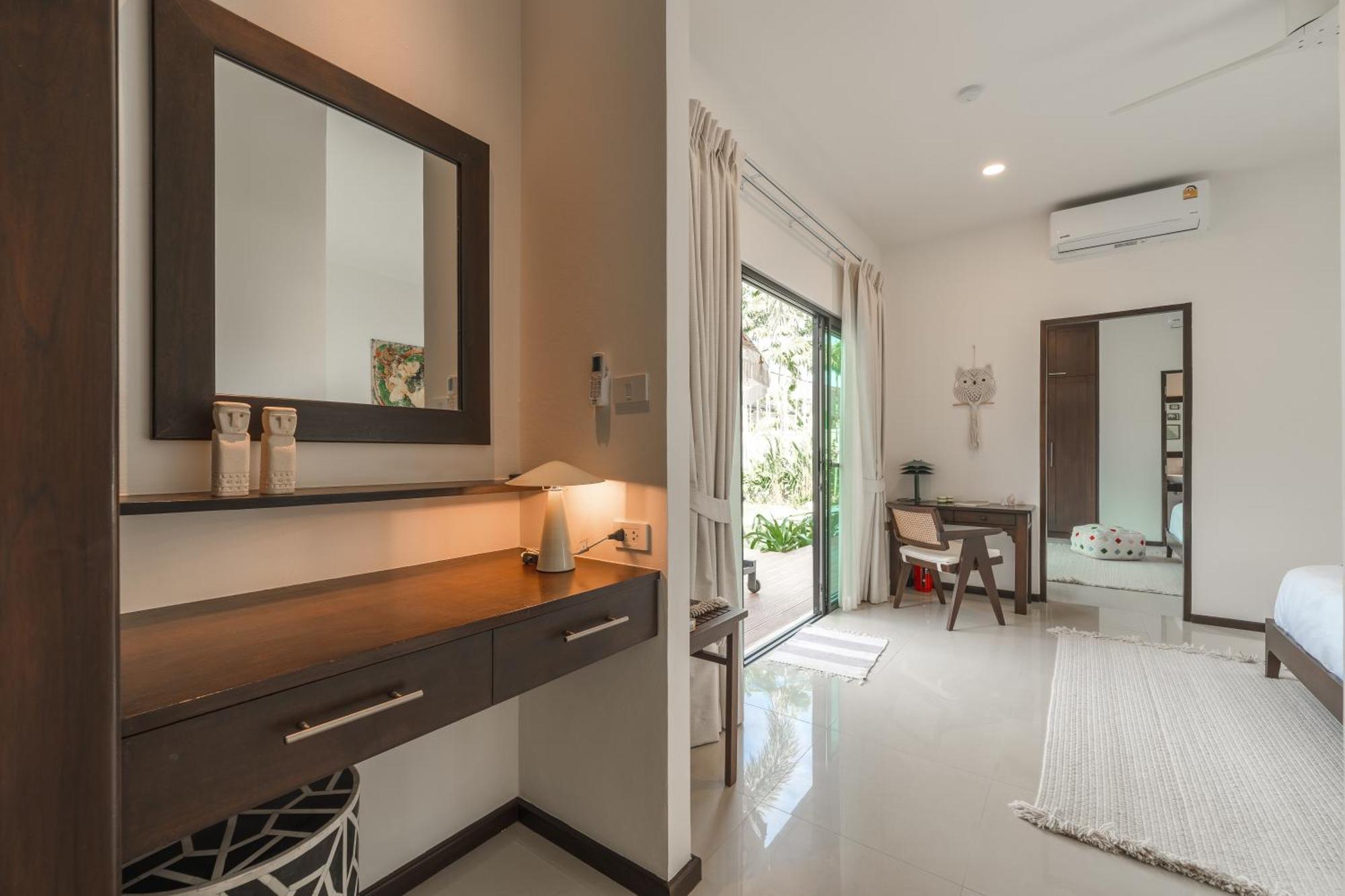 4br Luxury Pool With Tropical Garden Nearby Bangtao And Layan