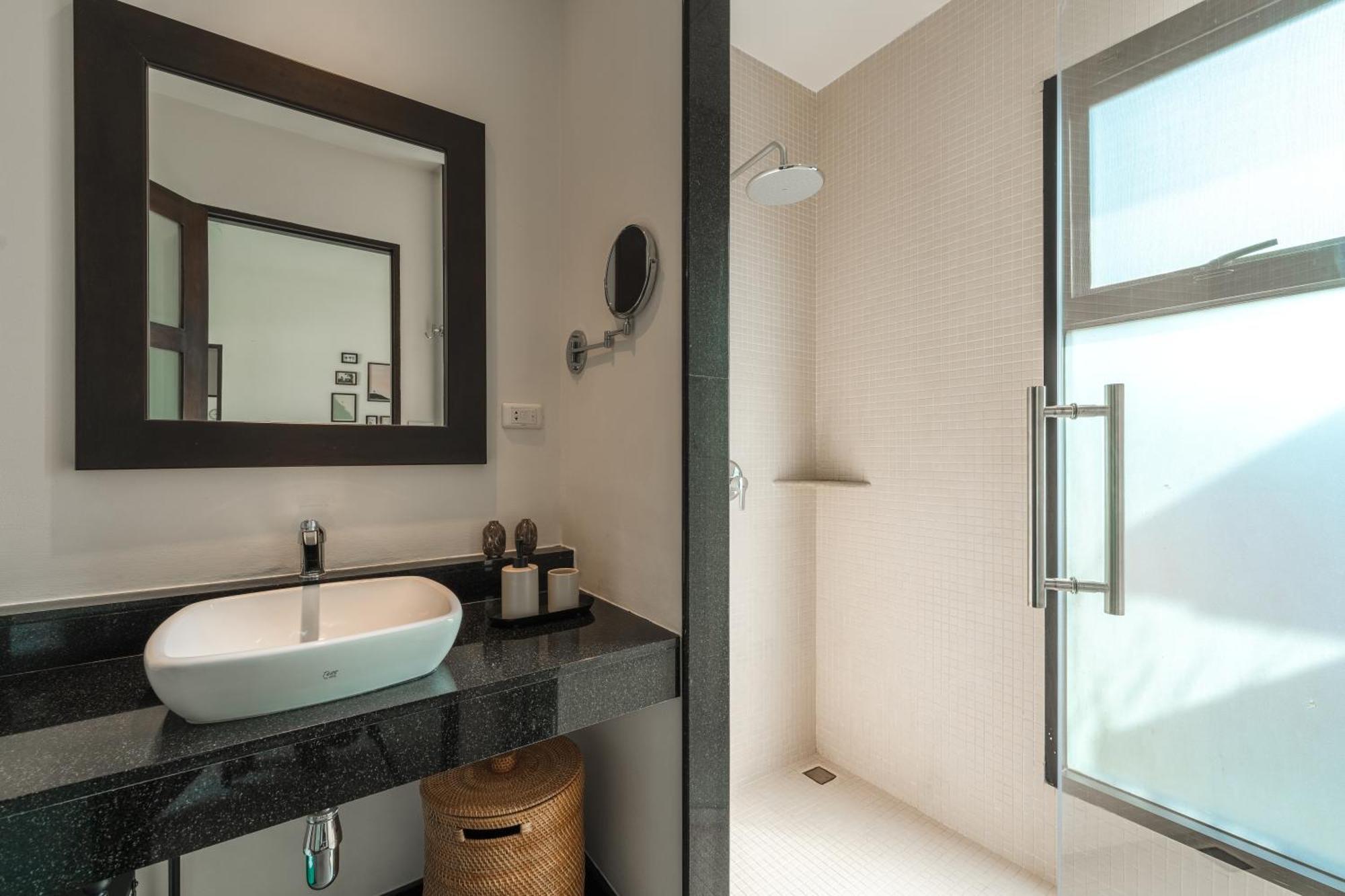 4br Luxury Pool With Tropical Garden Nearby Bangtao And Layan Villa Thalang