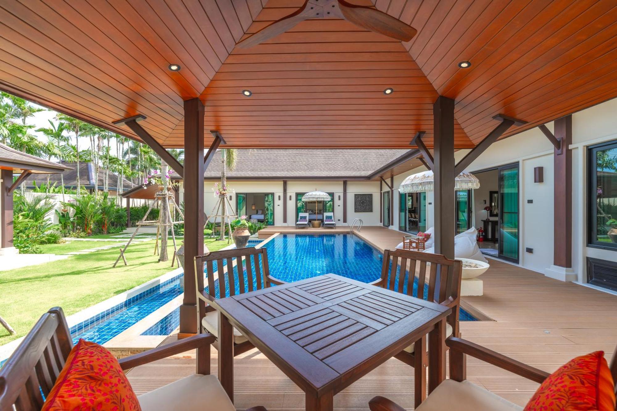 4br Luxury Pool With Tropical Garden Nearby Bangtao And Layan Thalang