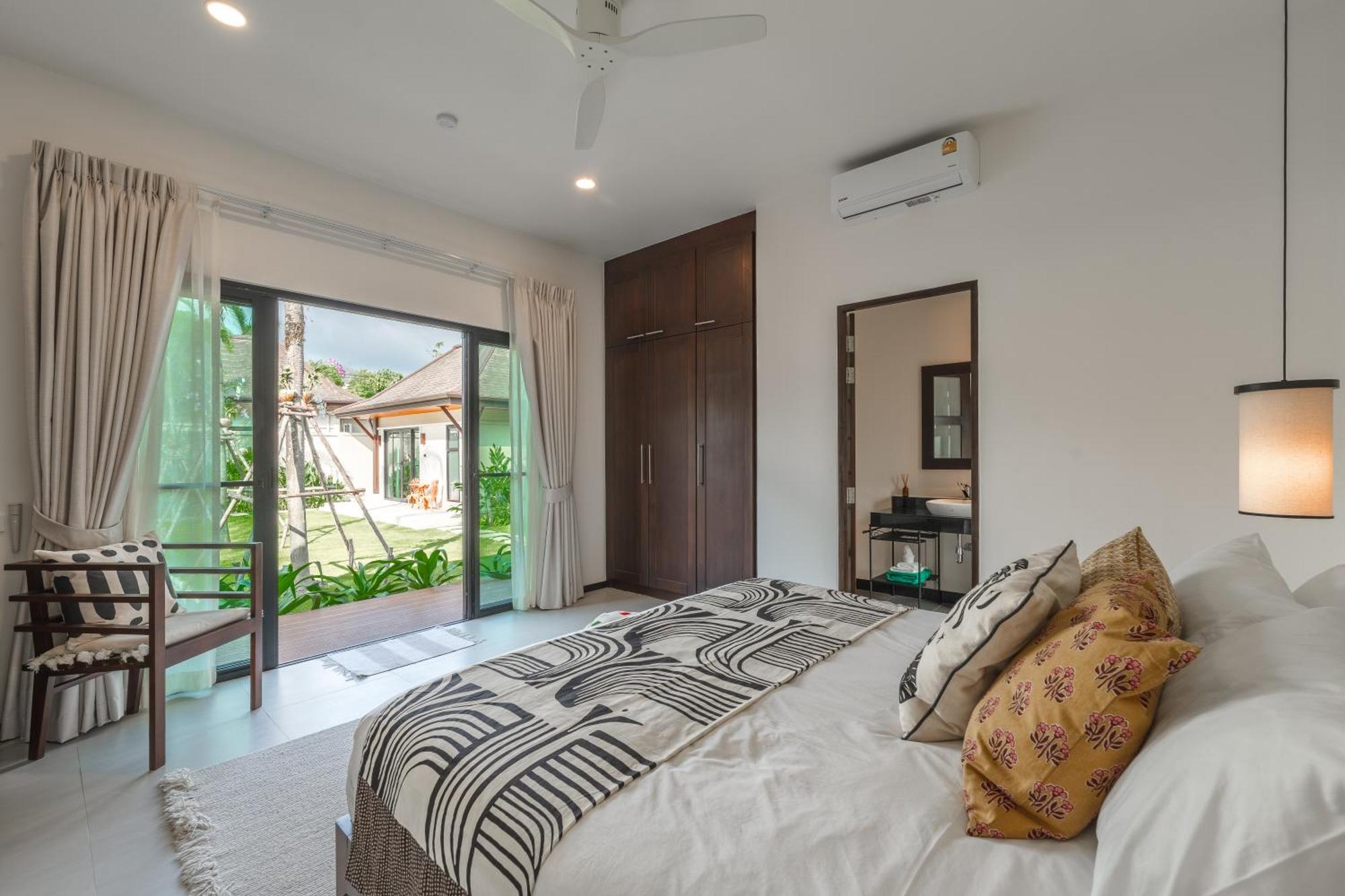 Villa 4br Luxury Pool With Tropical Garden Nearby Bangtao And Layan *