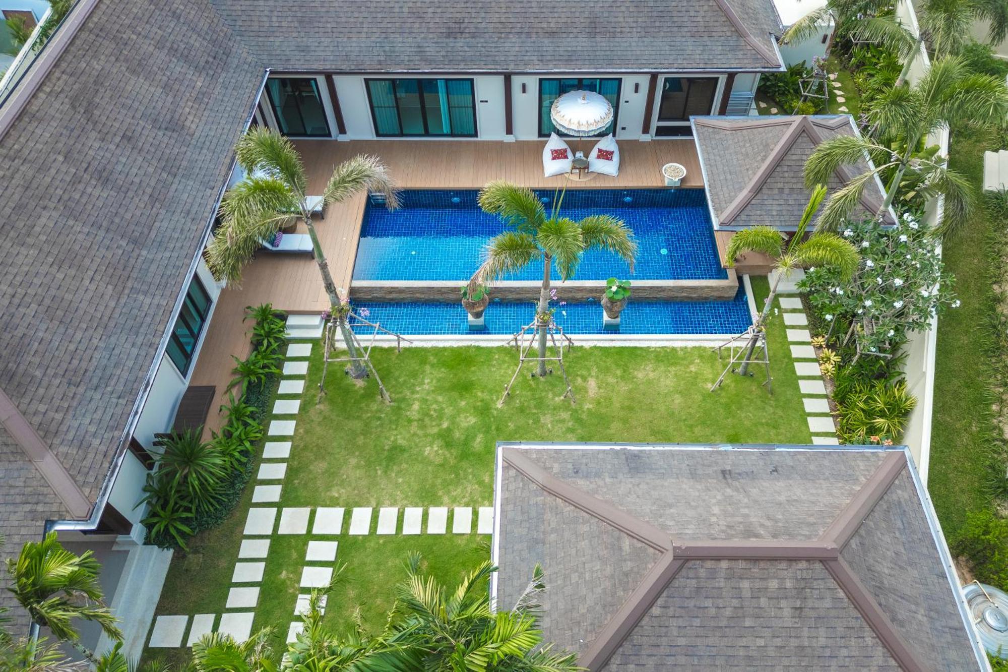 Villa 4br Luxury Pool With Tropical Garden Nearby Bangtao And Layan
