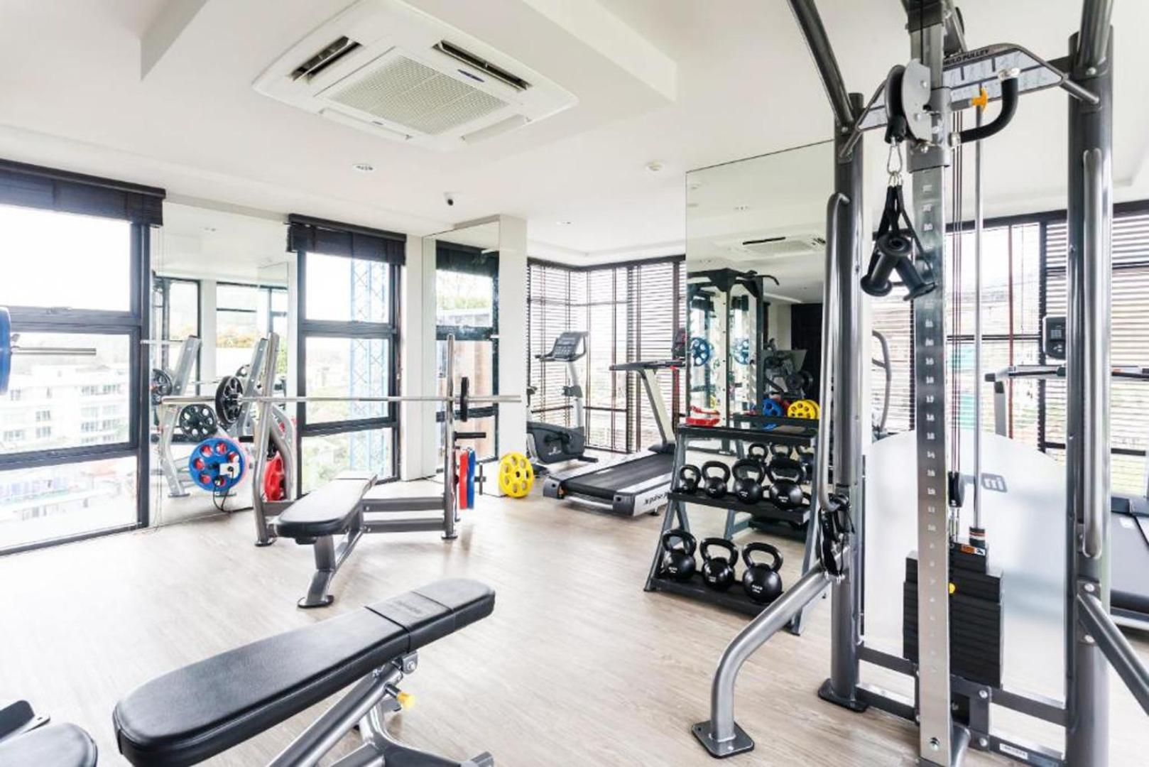 Apartment 6th Avenue Surin Condomium *