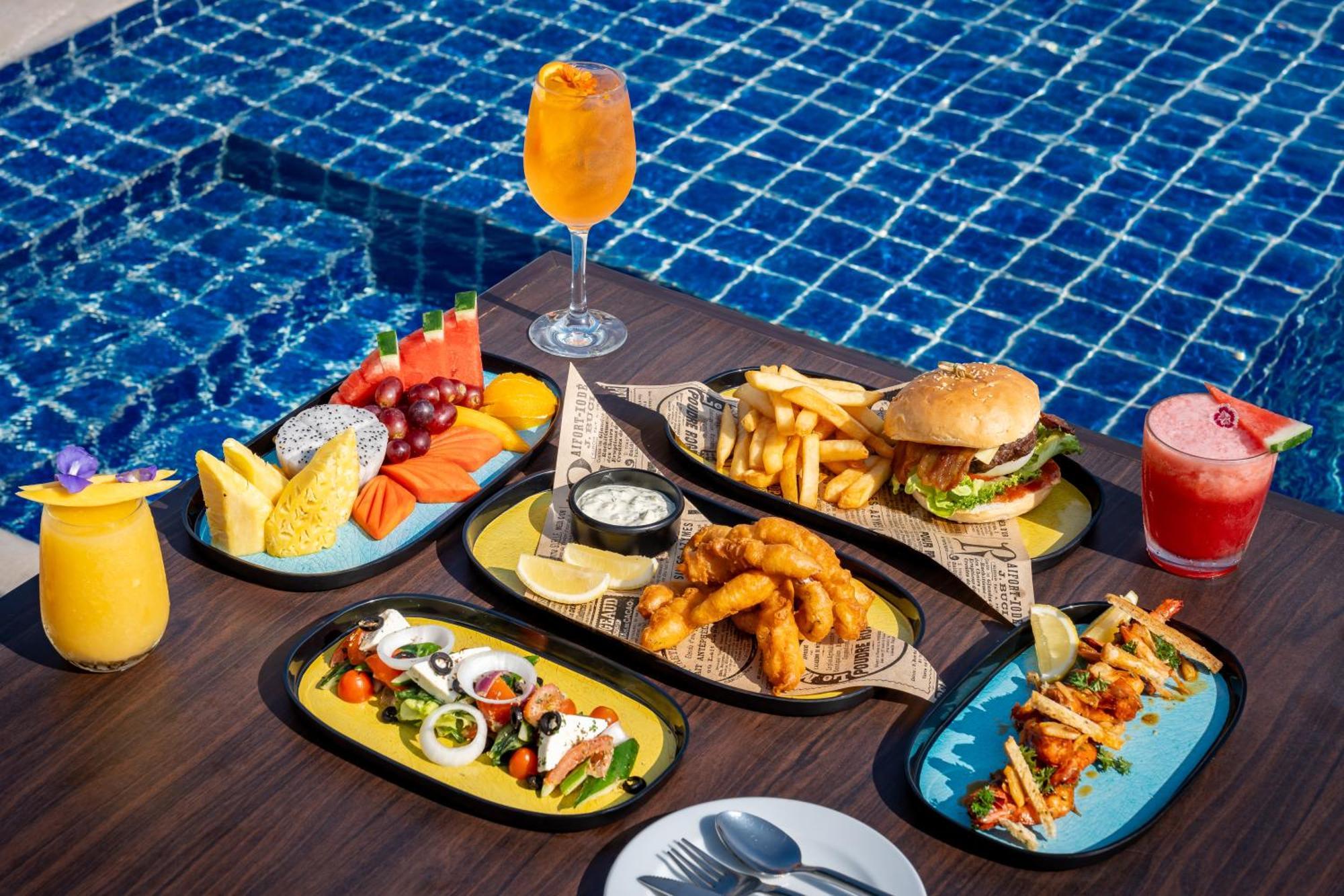 M Social Phuket 5*