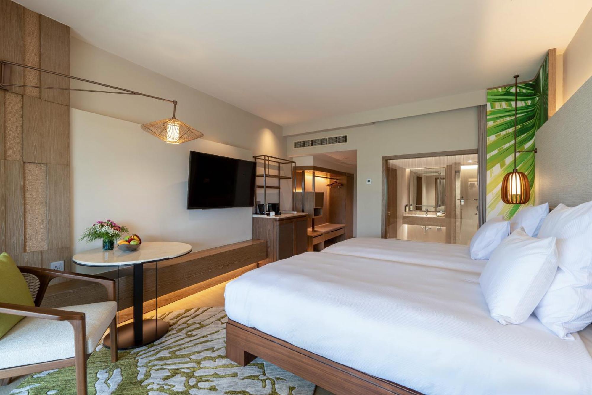 Pullman Phuket Beach Karon