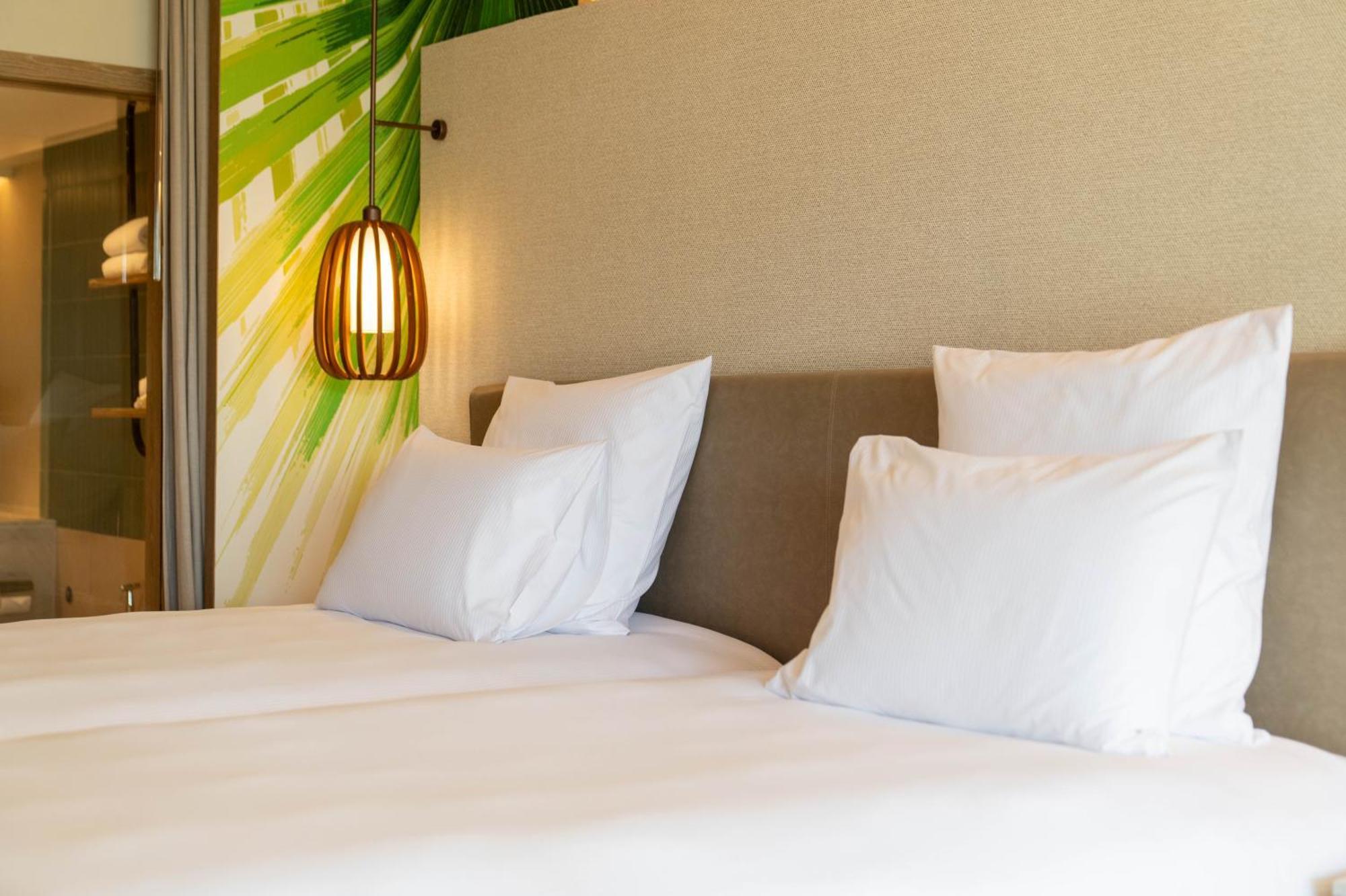 Pullman Phuket Beach Karon