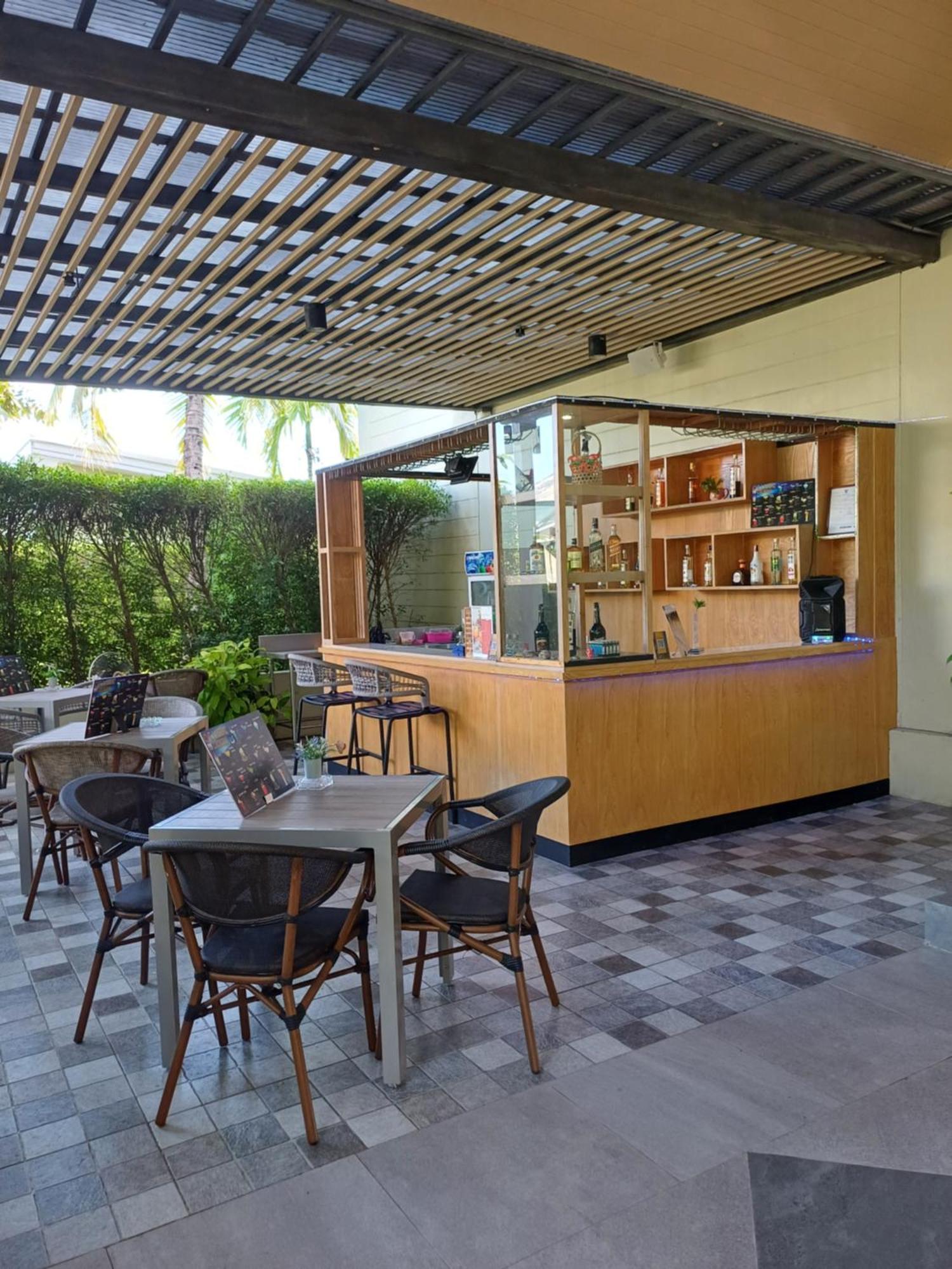 Hotel Craft & Villas, Town