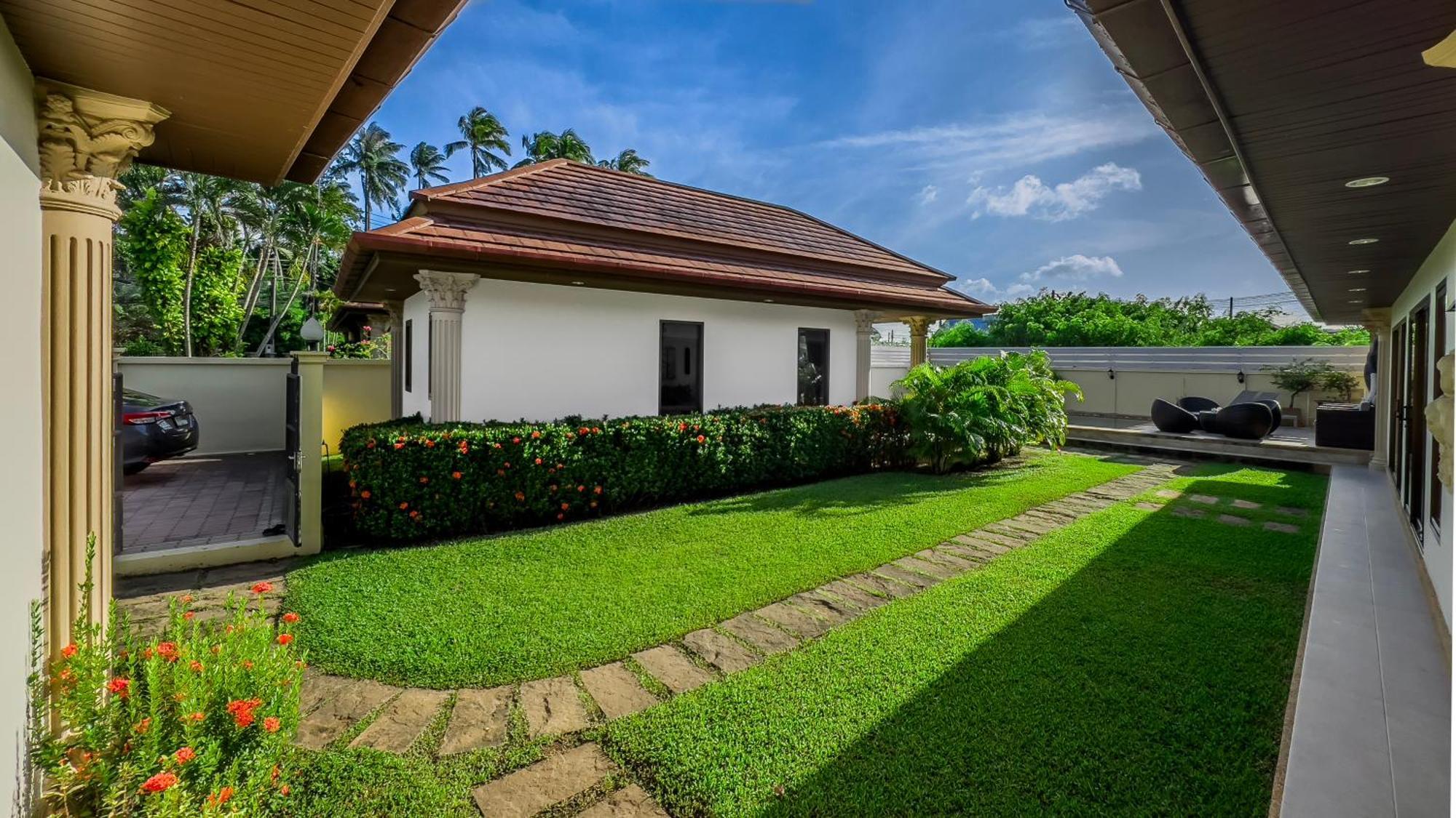 Villa Garden 4br With Private Pool
