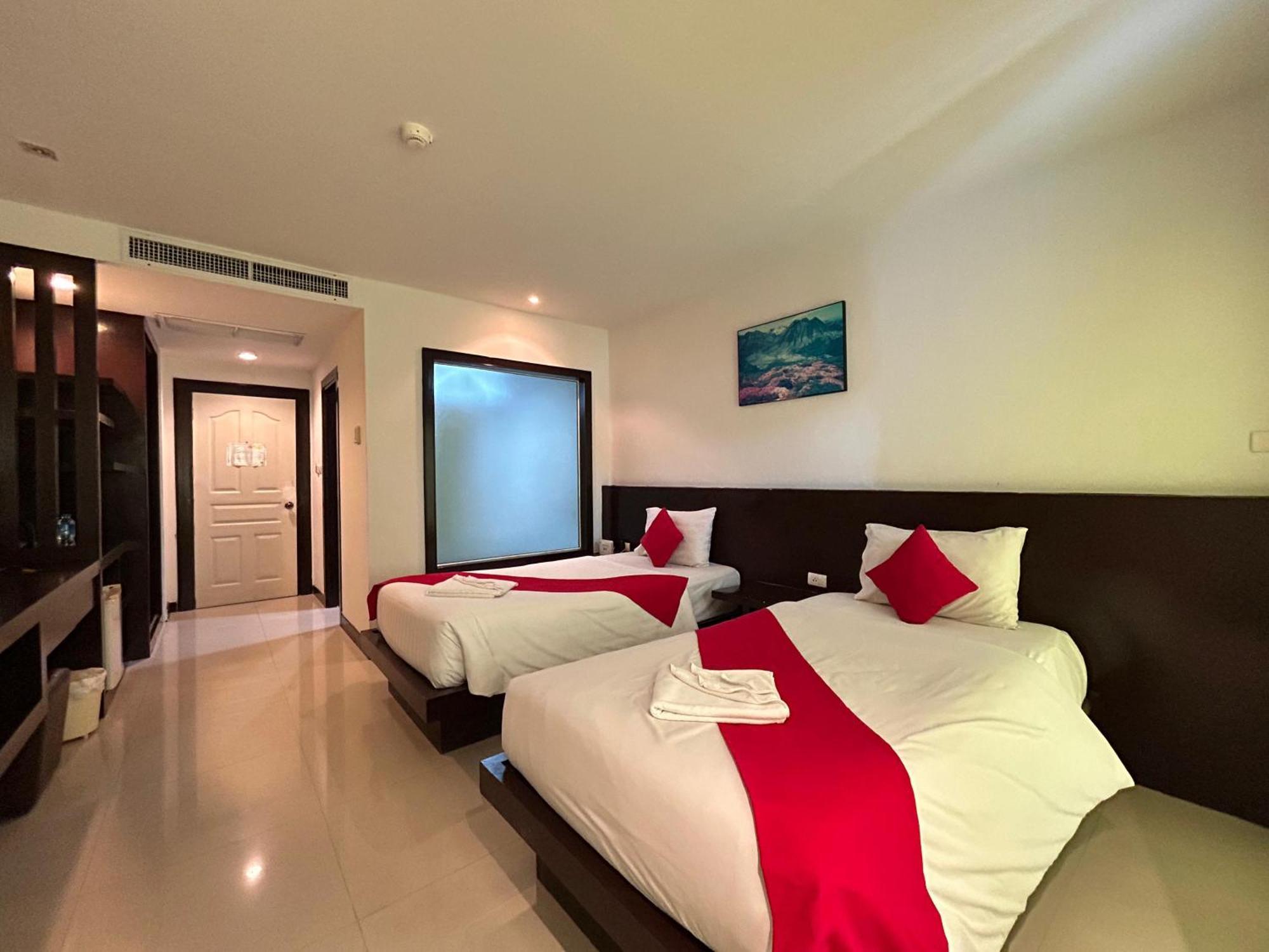 Hotel Cocoon Apk & 4*