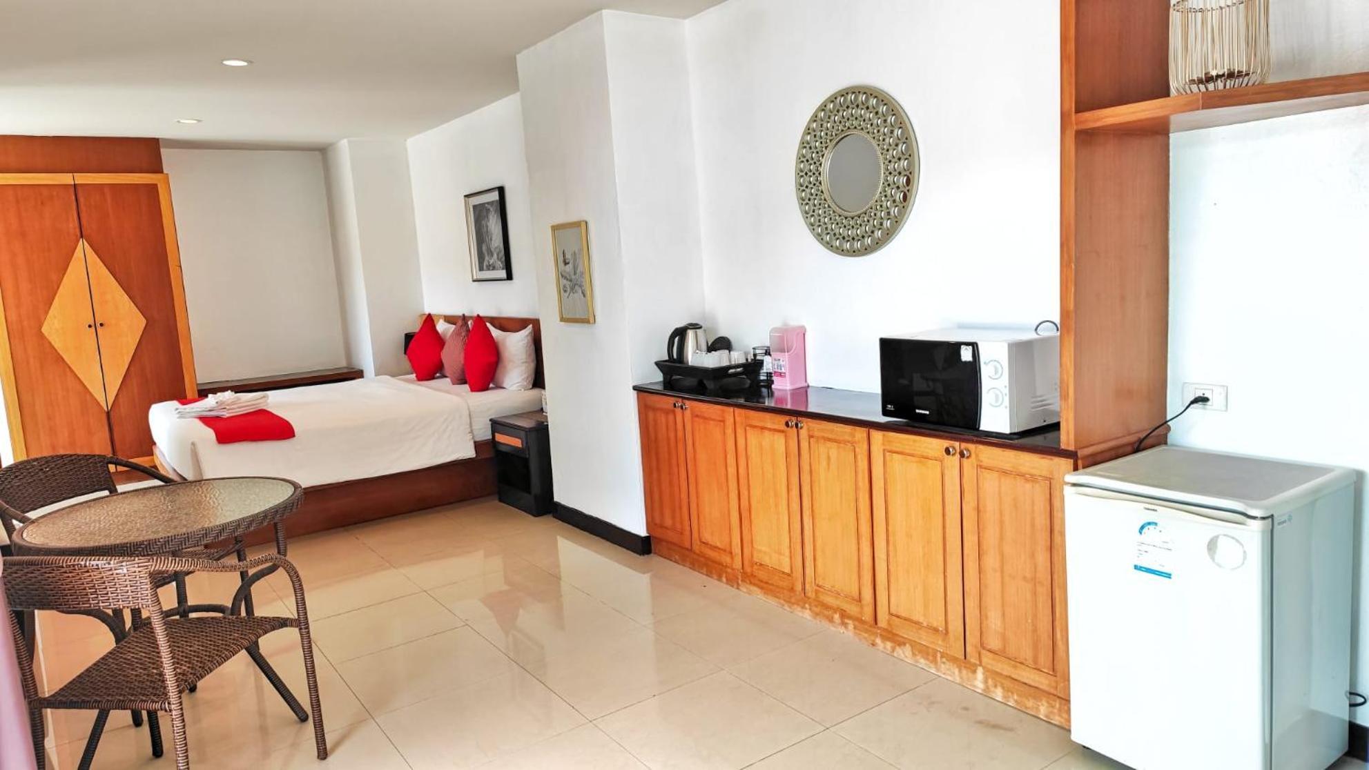 Hotel Cocoon Apk & Patong