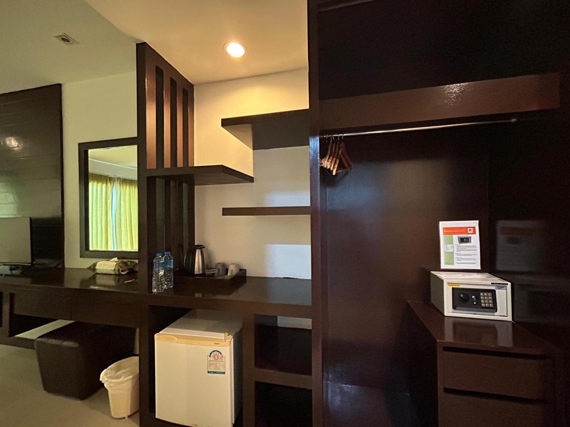 Hotel Cocoon Apk & Patong