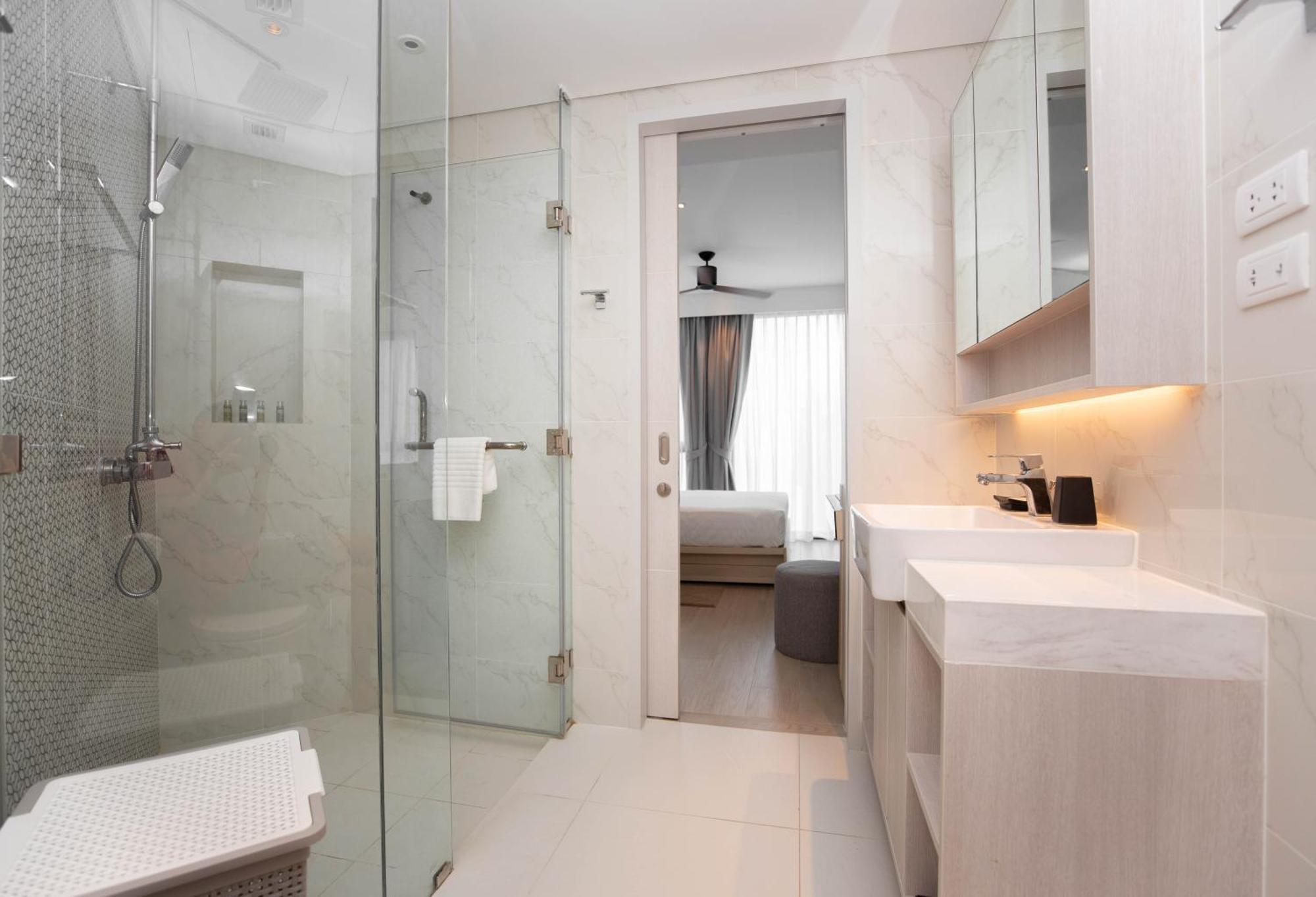 Cassia 1 Bedroom Lake&pool View By Nla Apartment