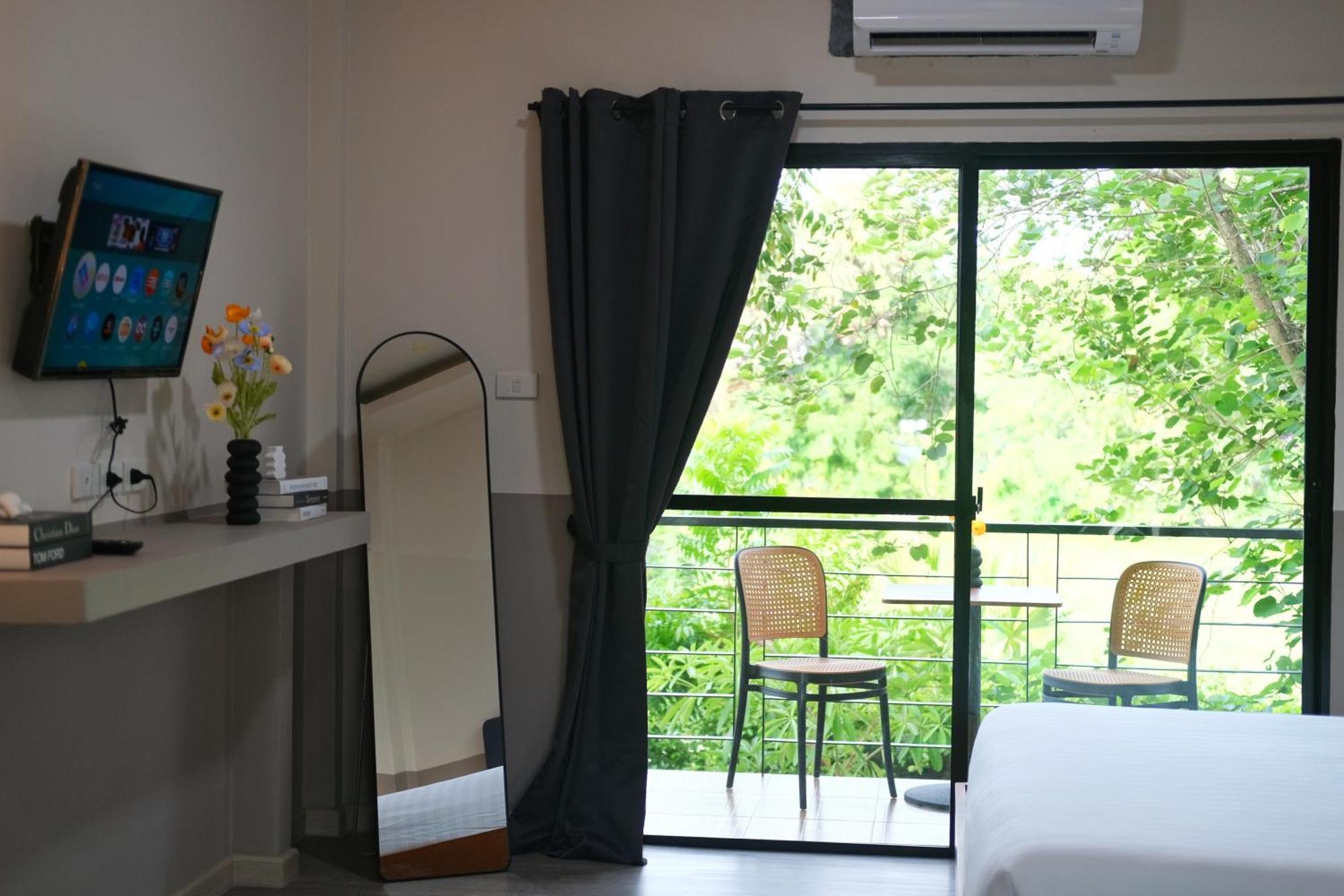 Alisse Layan Apartment Phuket