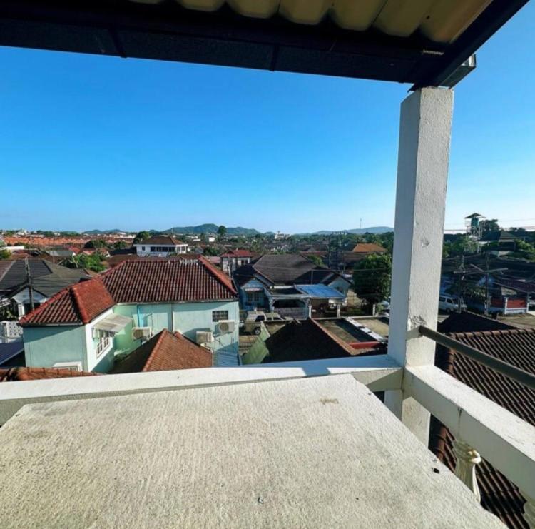 Apartment Mona House Chalong