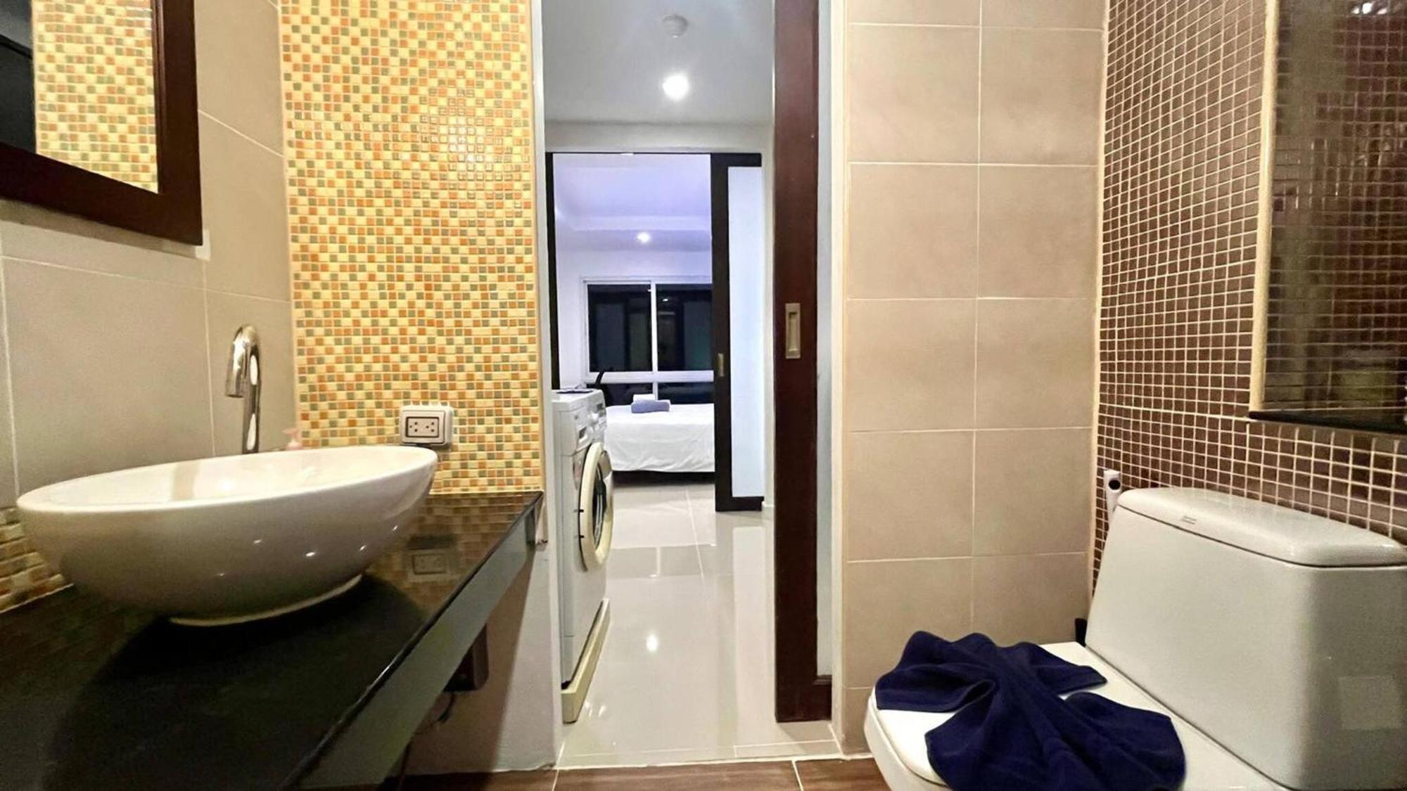 6-15 Large 1br 1bath 1 Km Walking To Apartment Patong