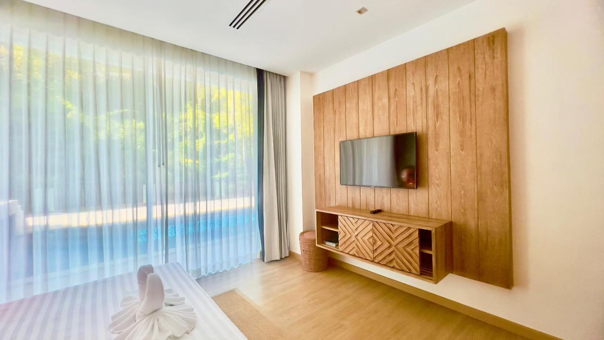 Grand Kamala Falls Apartment