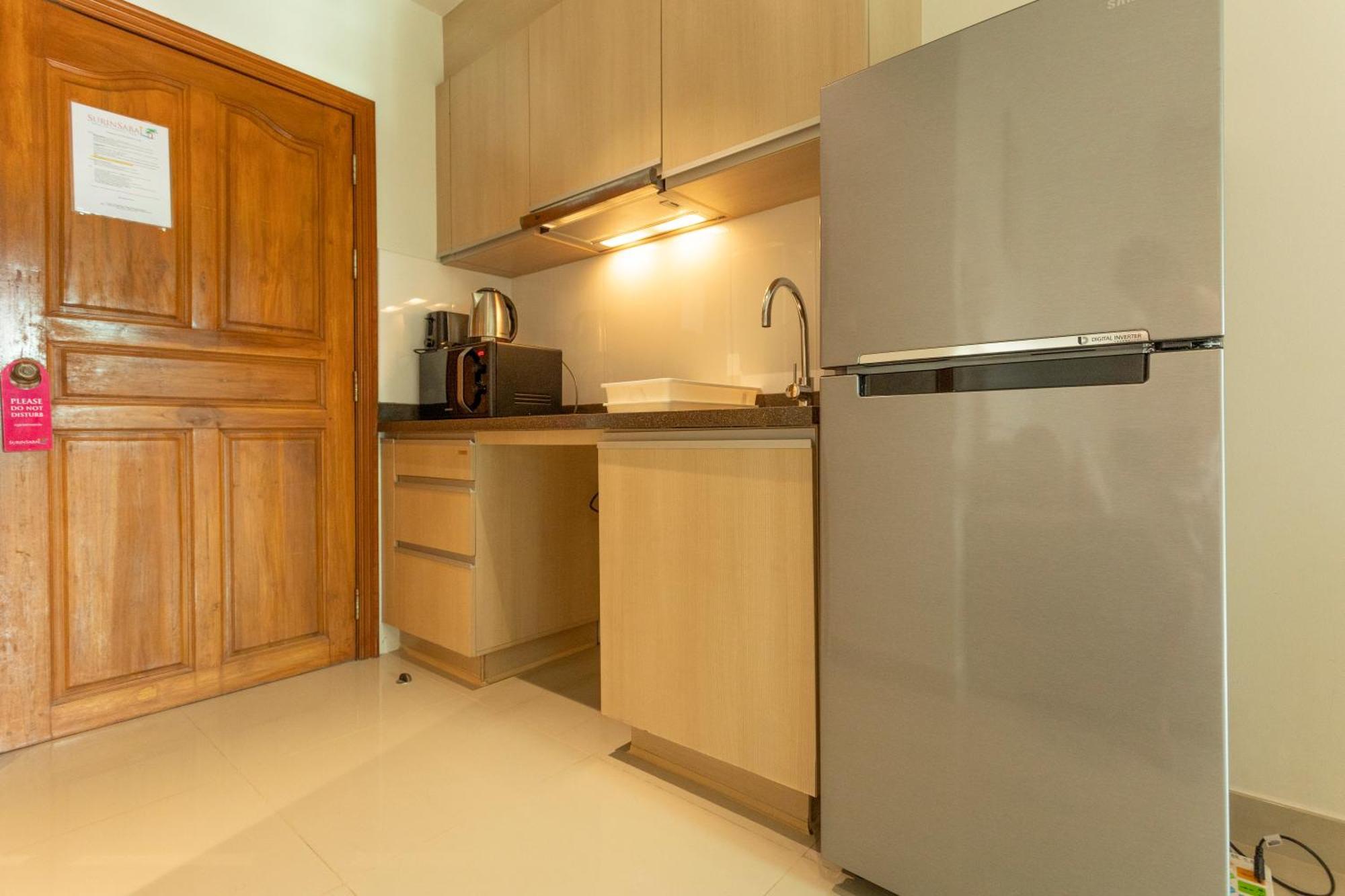 Apartment 1br With Pool, Serene Setting & Balcony C131 Surin Beach (Phuket)