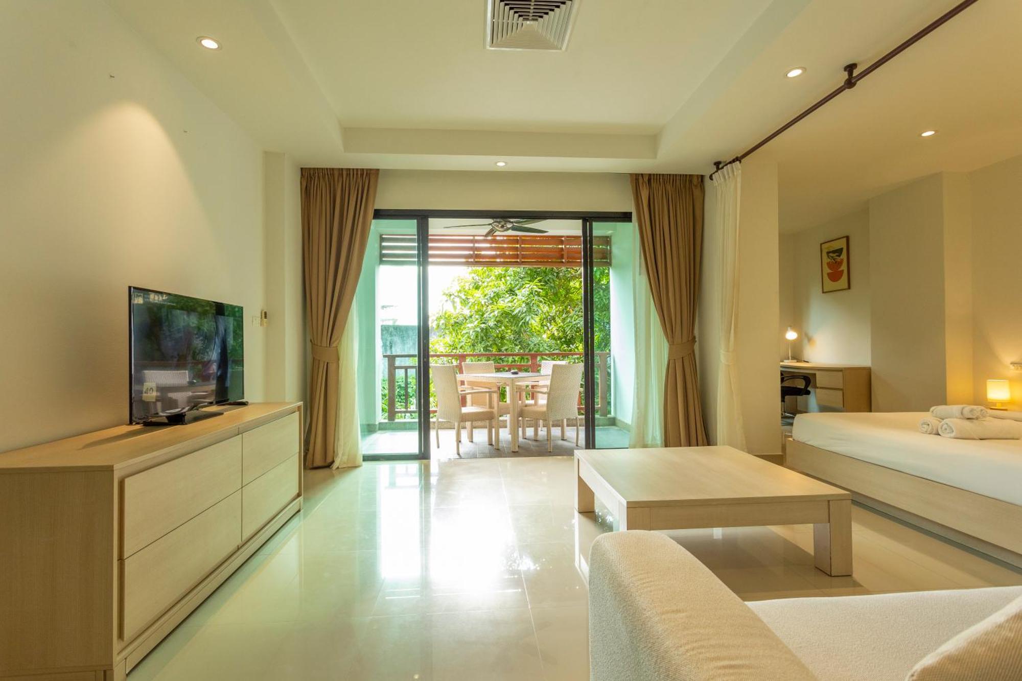 1br With Pool, Serene Setting & Balcony C131 Apartment Surin Beach (Phuket)