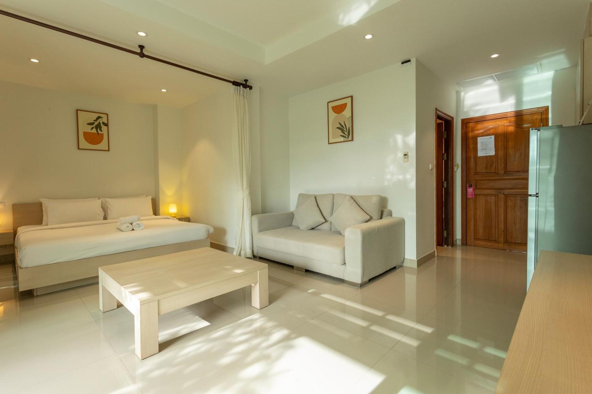 Apartment 1br With Pool, Serene Setting & Balcony C131