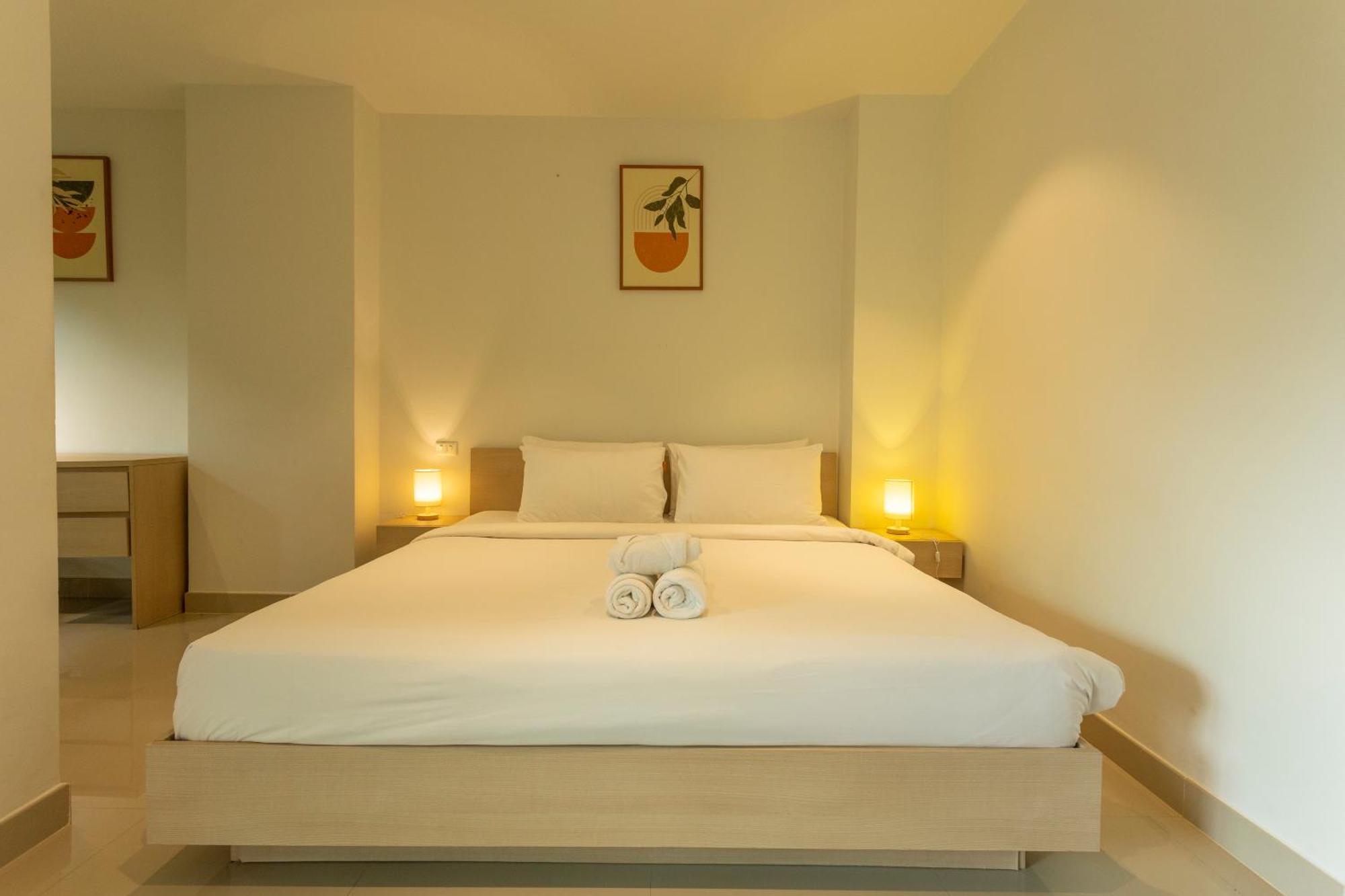 Apartment 1br With Pool, Serene Setting & Balcony C131 Surin Beach (Phuket)