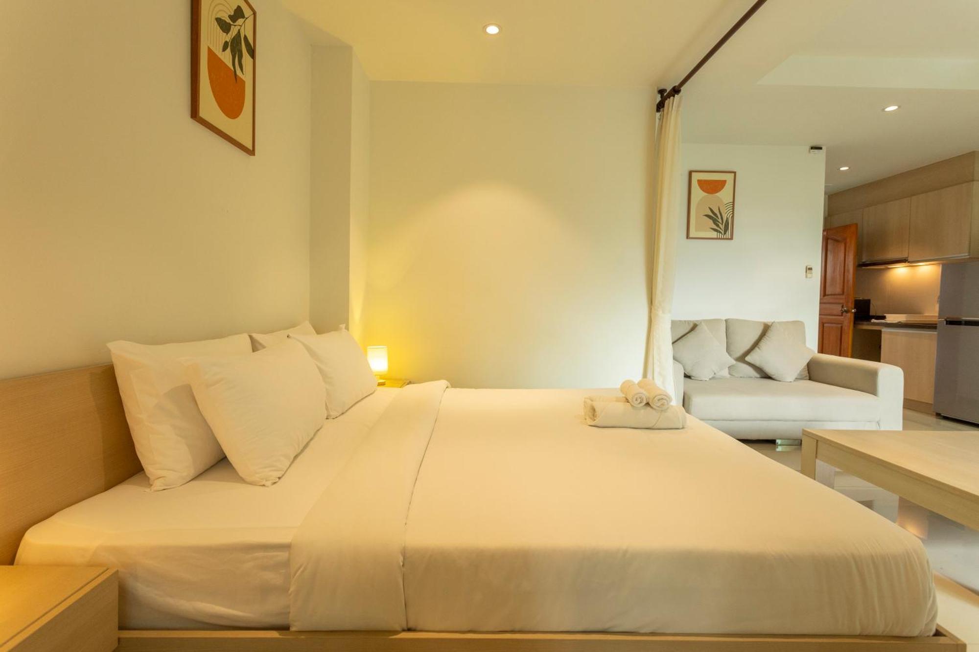 Apartment 1br With Pool, Serene Setting & Balcony C131