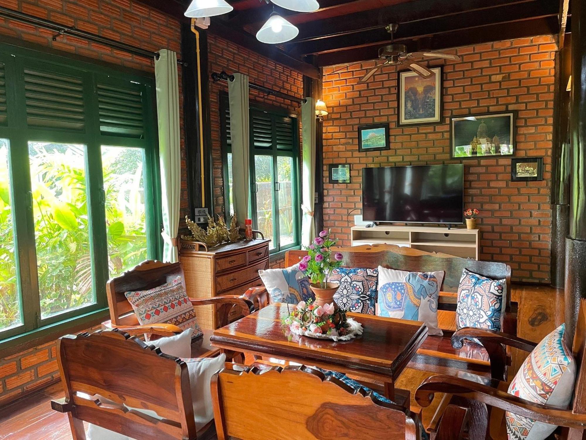 Ferienhaus Ban Pairoj By Siam Modern Nai Yang Beach