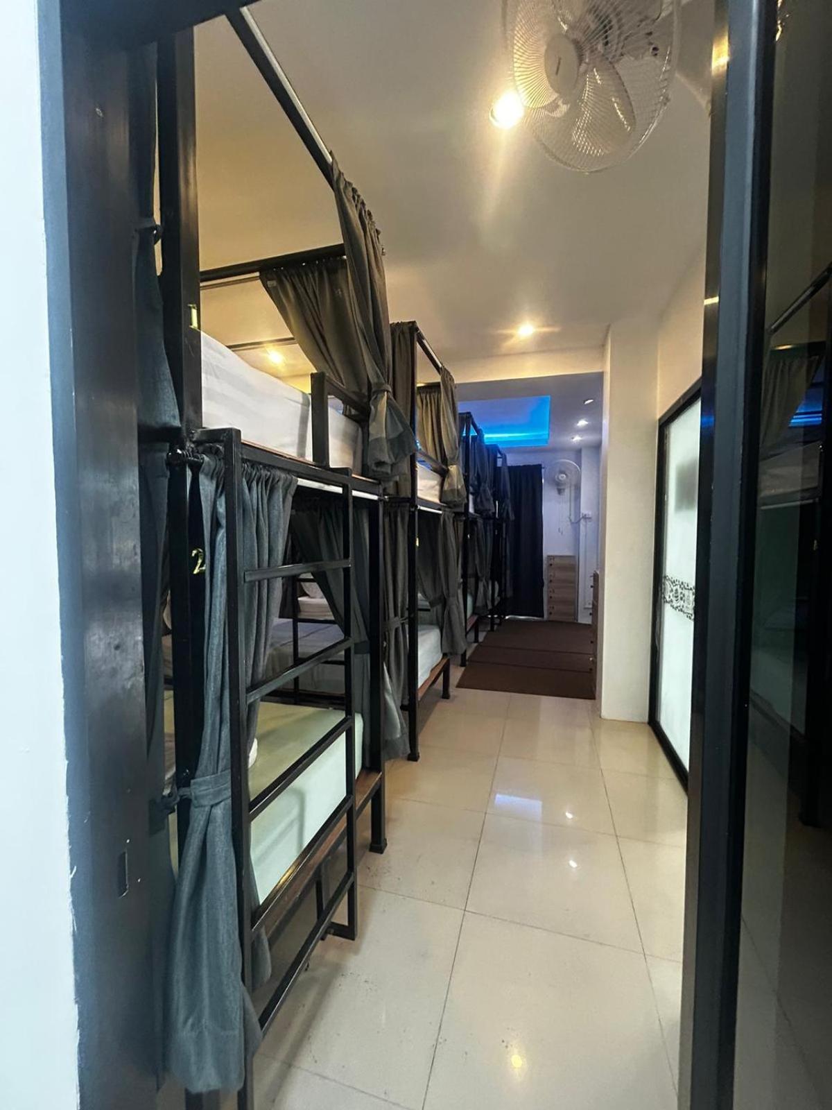 Hotel The Journey New Patong
